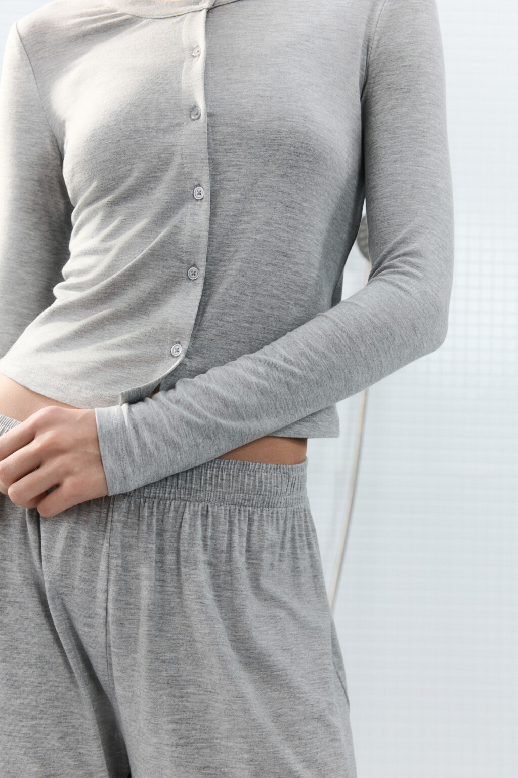 Лонгслив домашний вискозный на пуговицах - цвет серый - 7