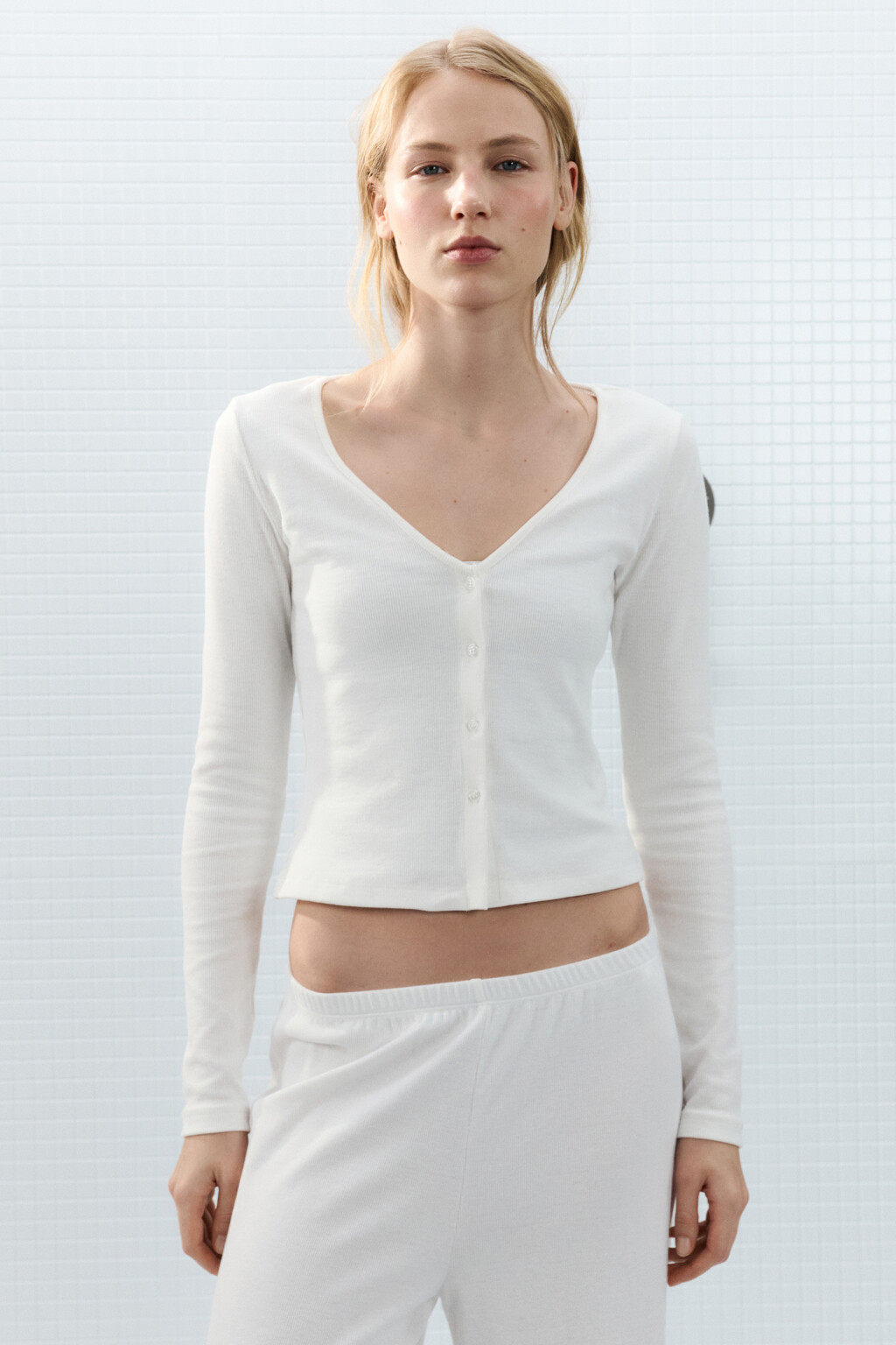 Кардиган домашний на пуговицах в рубчик - цвет ванильный - 2