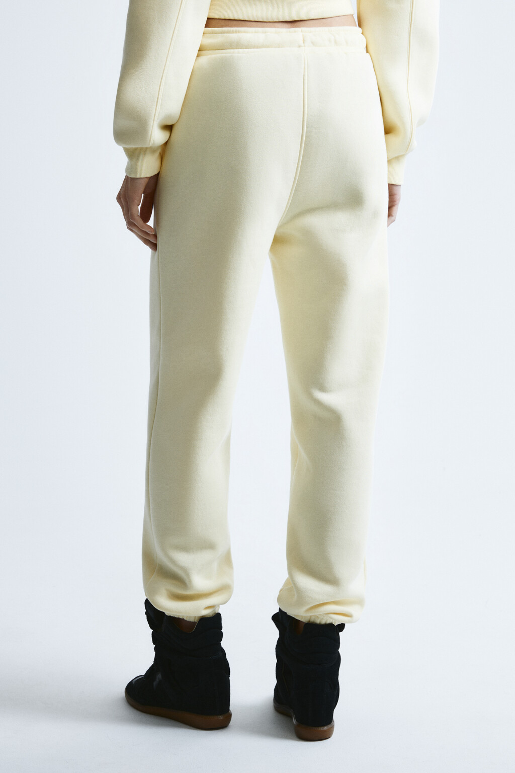 Брюки-джоггеры базовые трикотажные - цвет желтый - 3