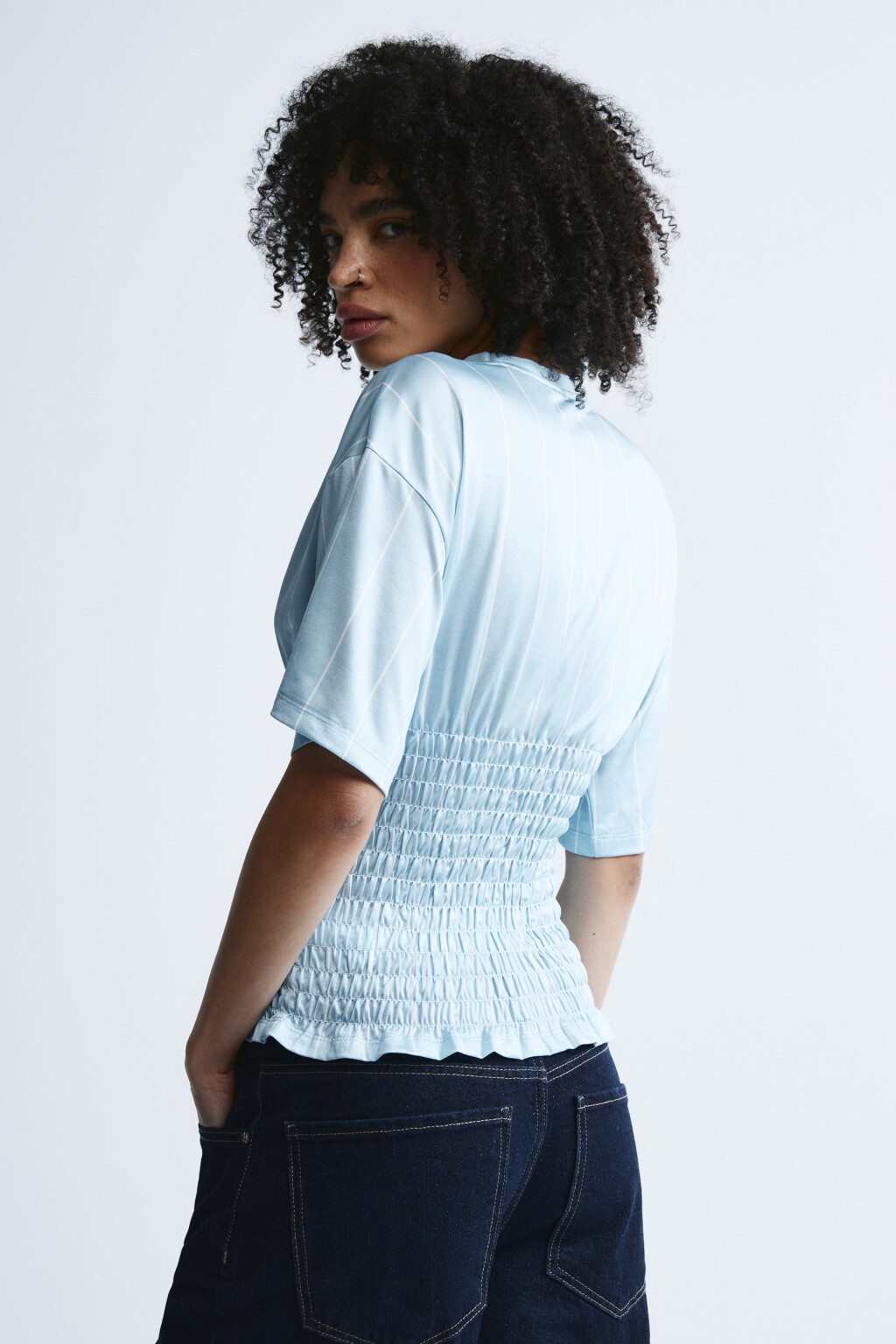 Футболка-джерси с декоративной сборкой - цвет голубой - 3