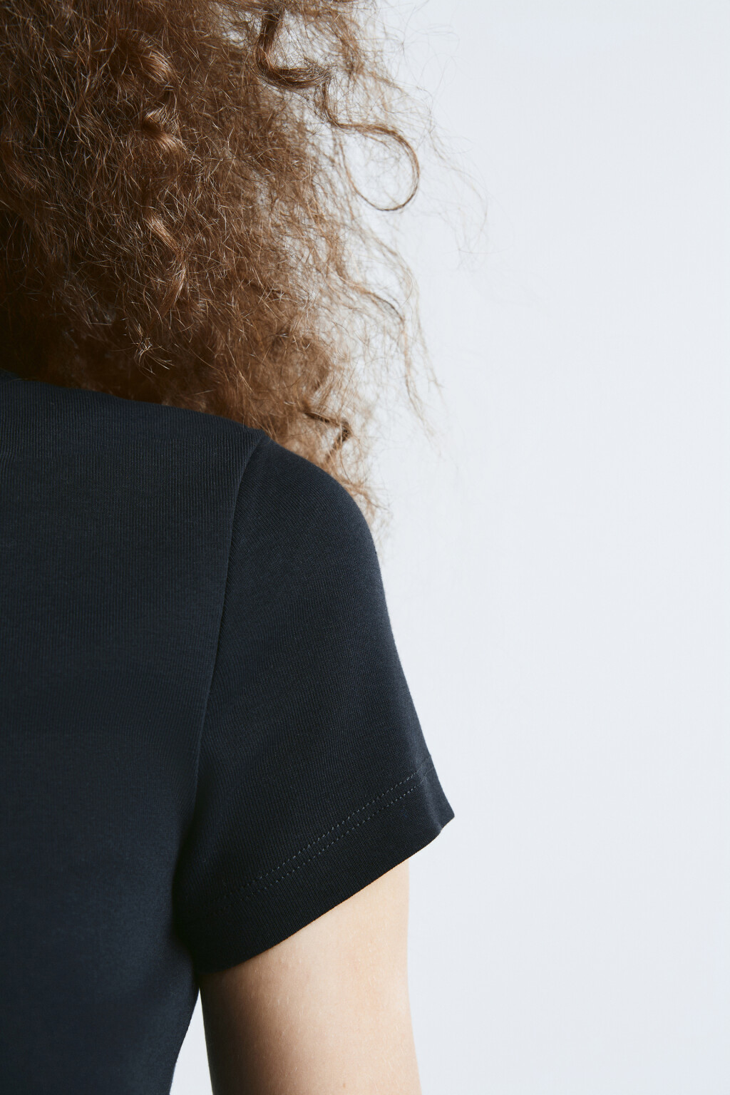 Футболка-топ облегающая с надписью - цвет черный - 6