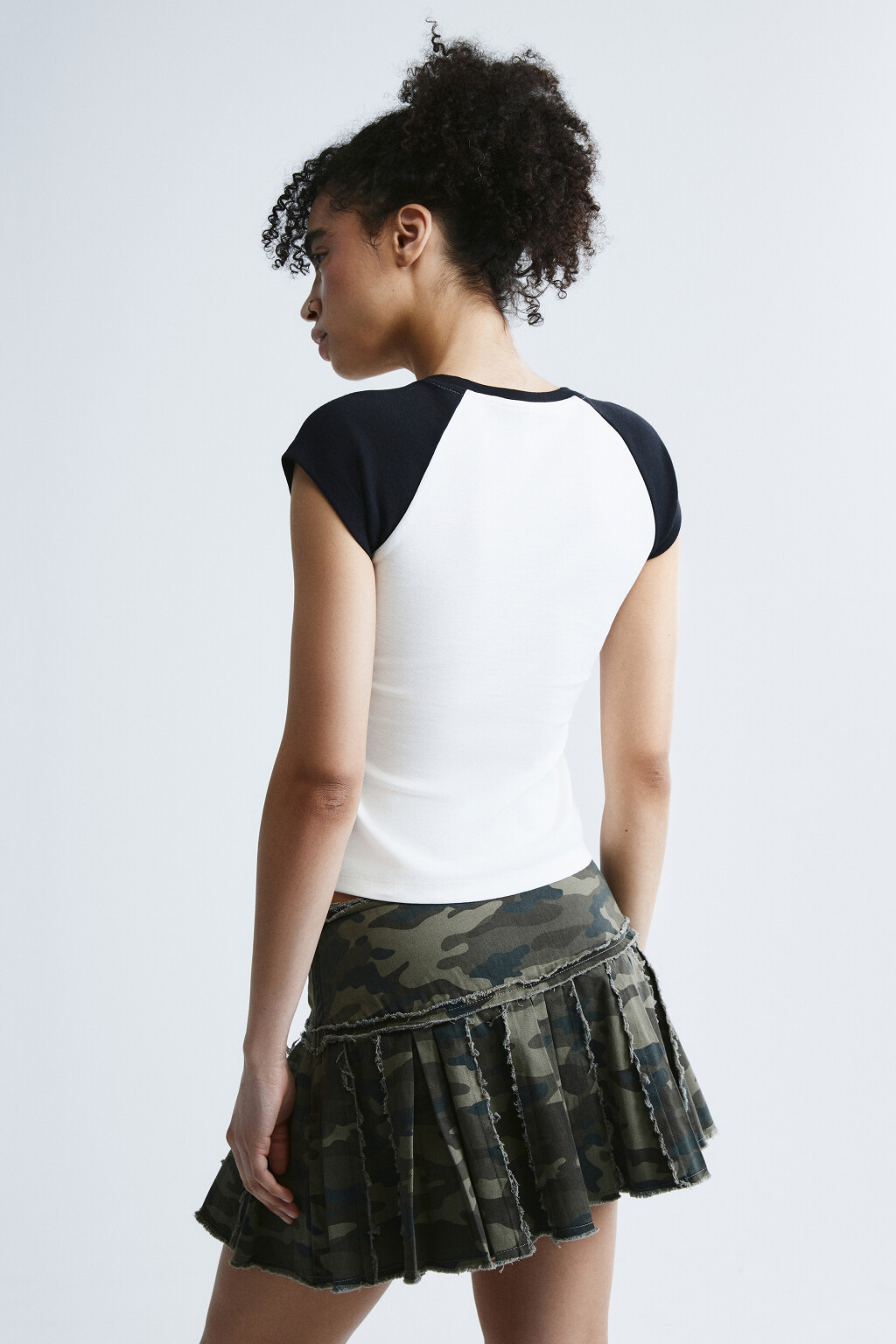 Футболка-топ облегающая с надписью - цвет черный - 3