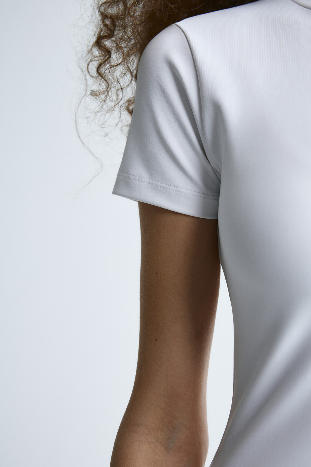 Футболка-топ полуприлегающая базовая - цвет белый - 6