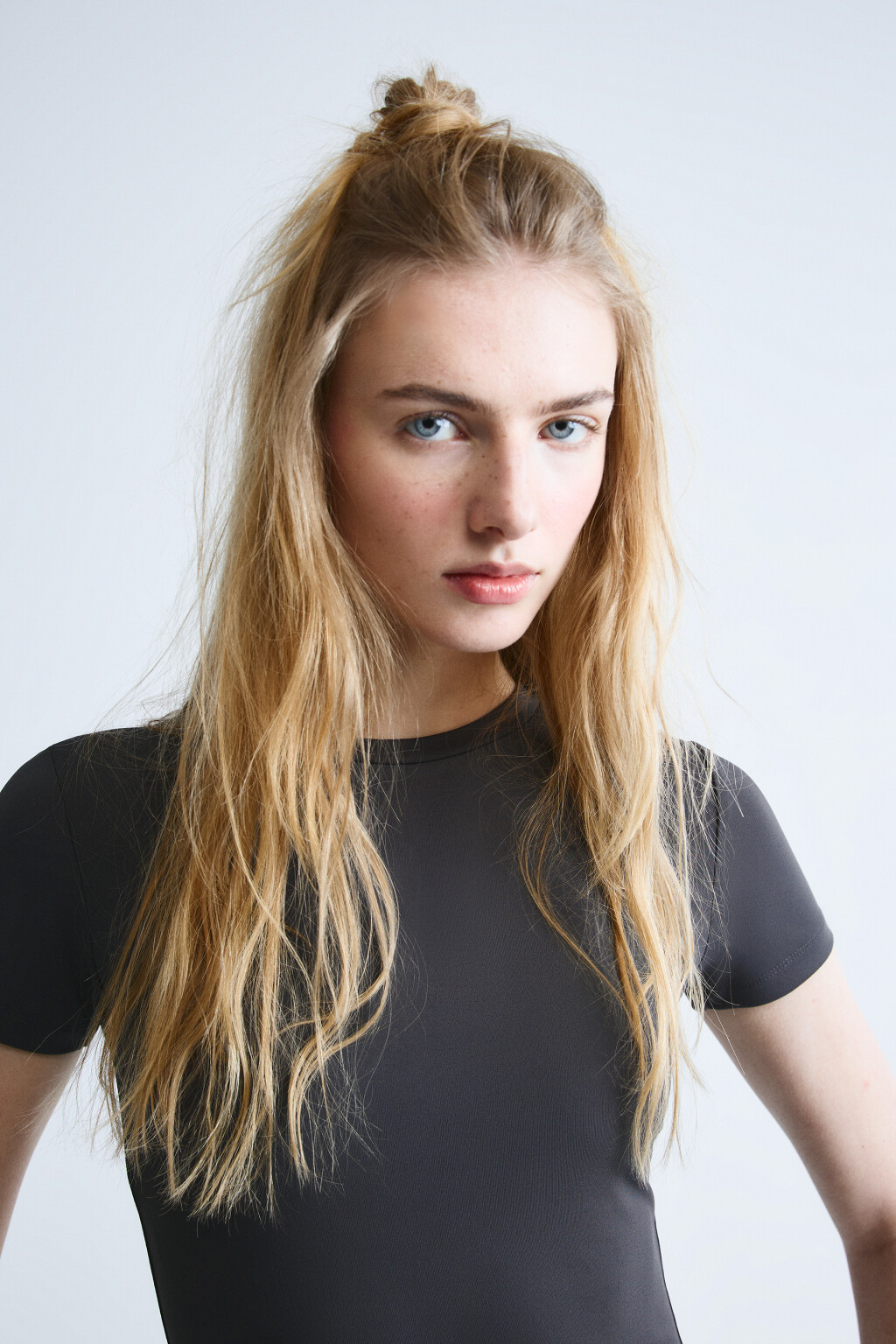 Футболка-топ полуприлегающая базовая - цвет серый - 6