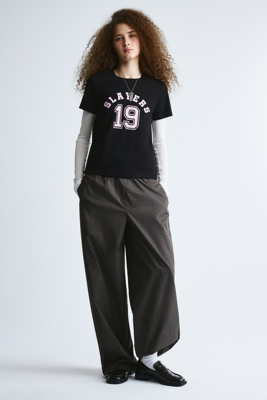 Футболка полуприлегающая с принтом - цвет черный - 4