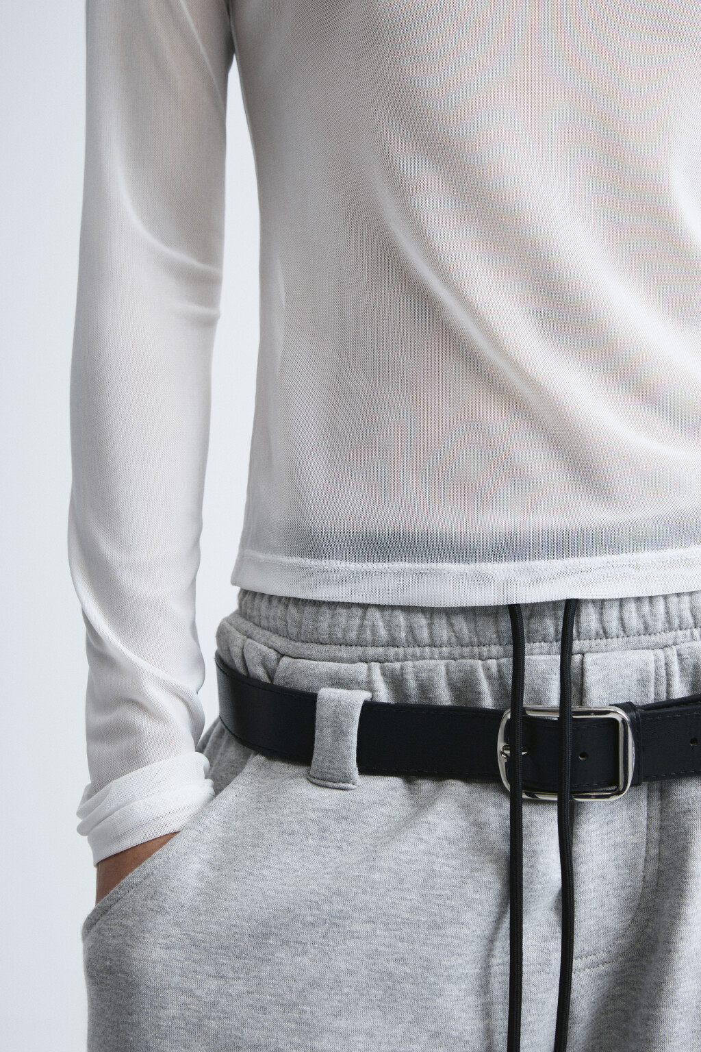 Лонгслив из сетки облегающий с надписью - цвет белый - 6