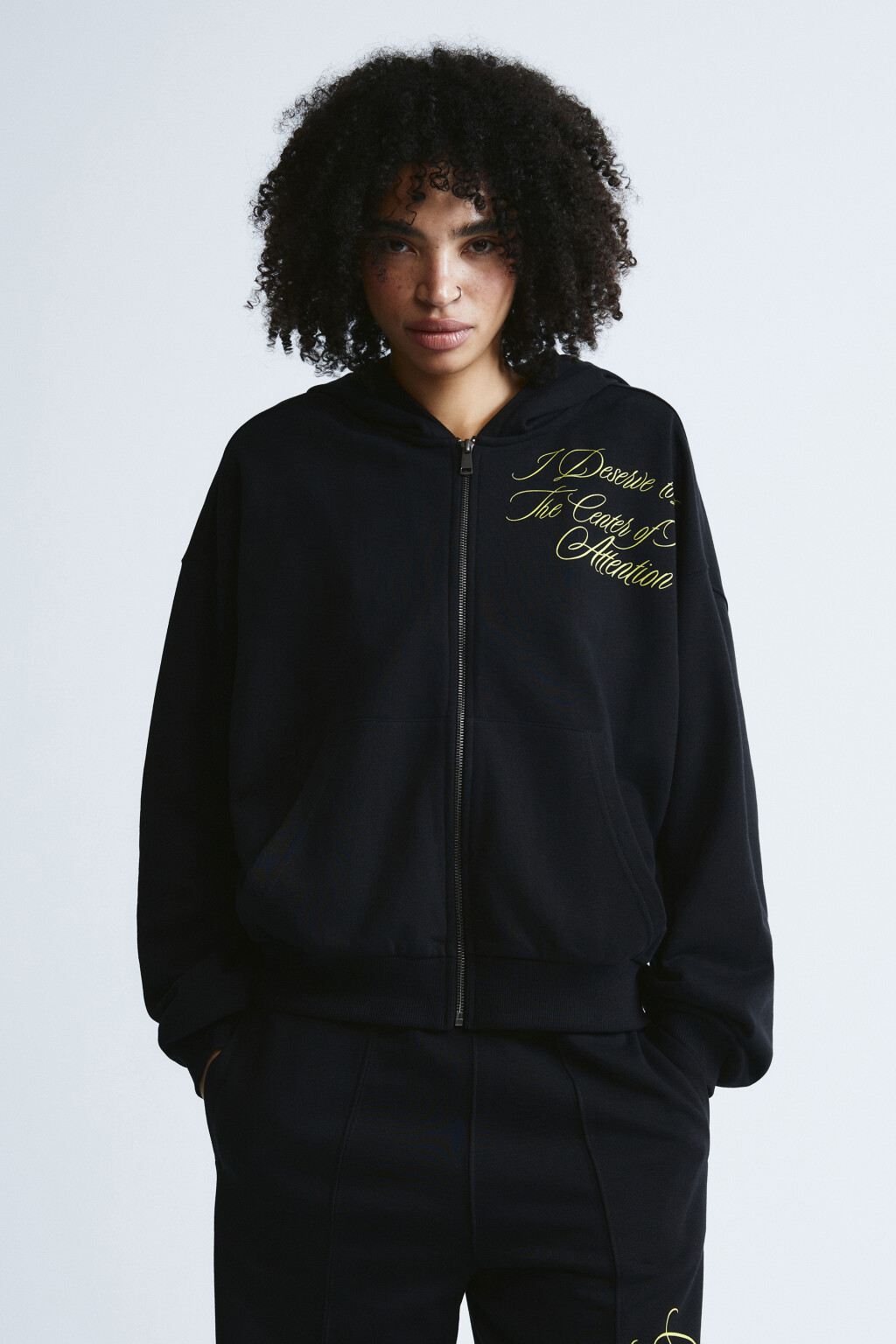 Худи-зипка из футера с надписью - цвет черный - 2