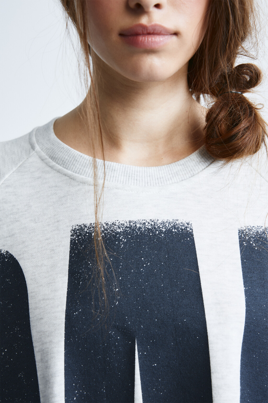 Свитшот свободный с принтом  - цвет серый - 6