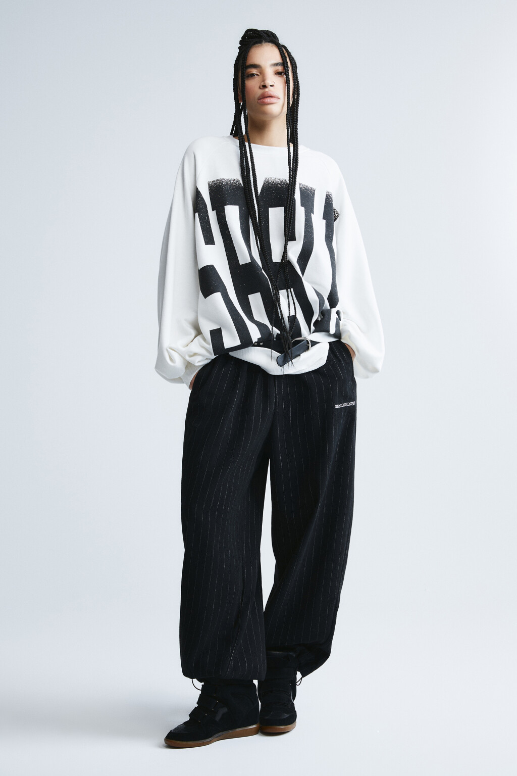 Свитшот свободный с принтом  - цвет белый - 5