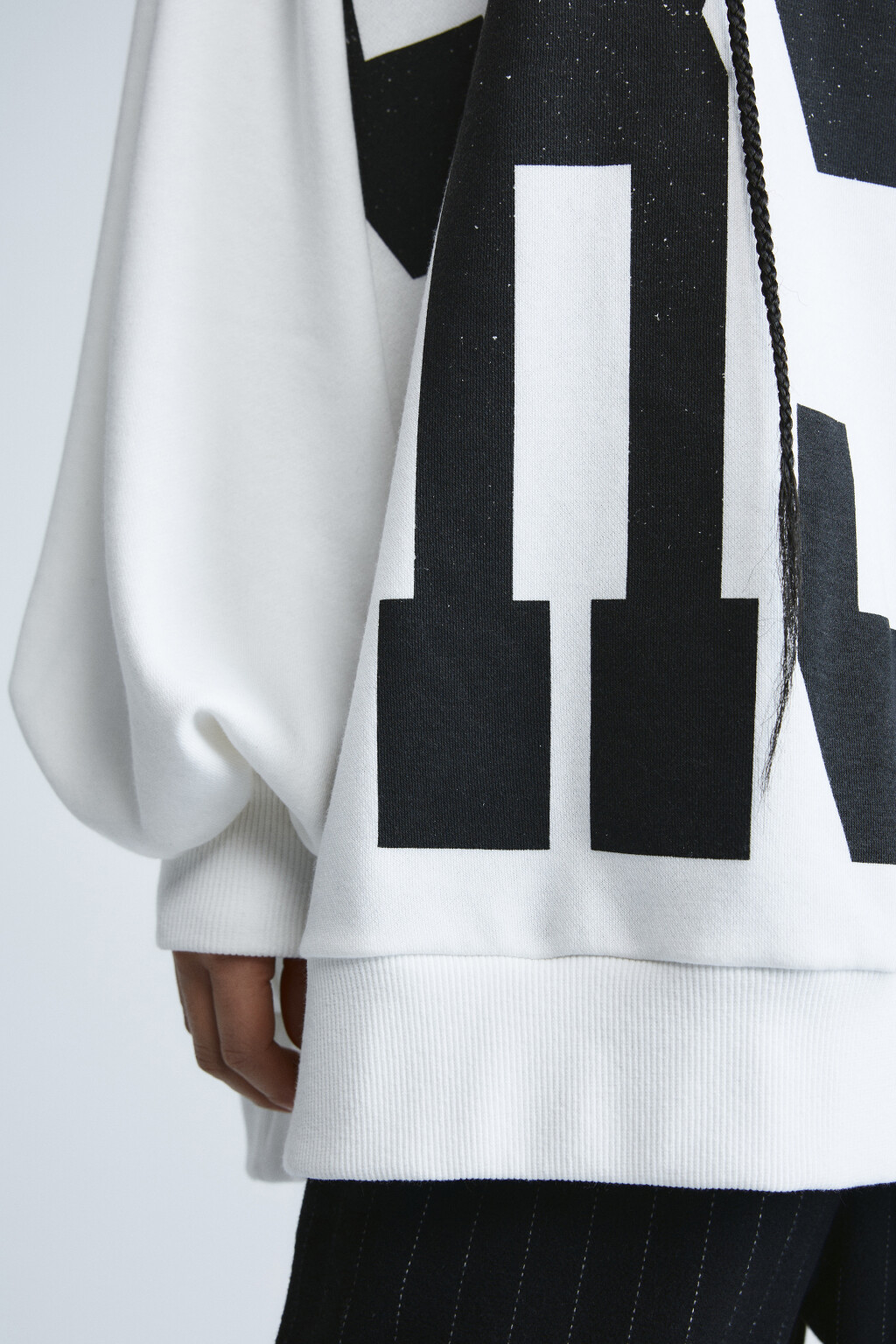 Свитшот свободный с принтом  - цвет белый - 7