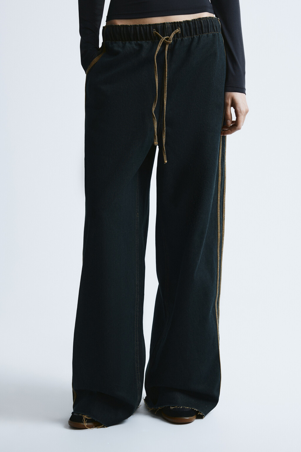 Джинсы baggy fit с лампасами на завязке - цвет темный тинт - 2