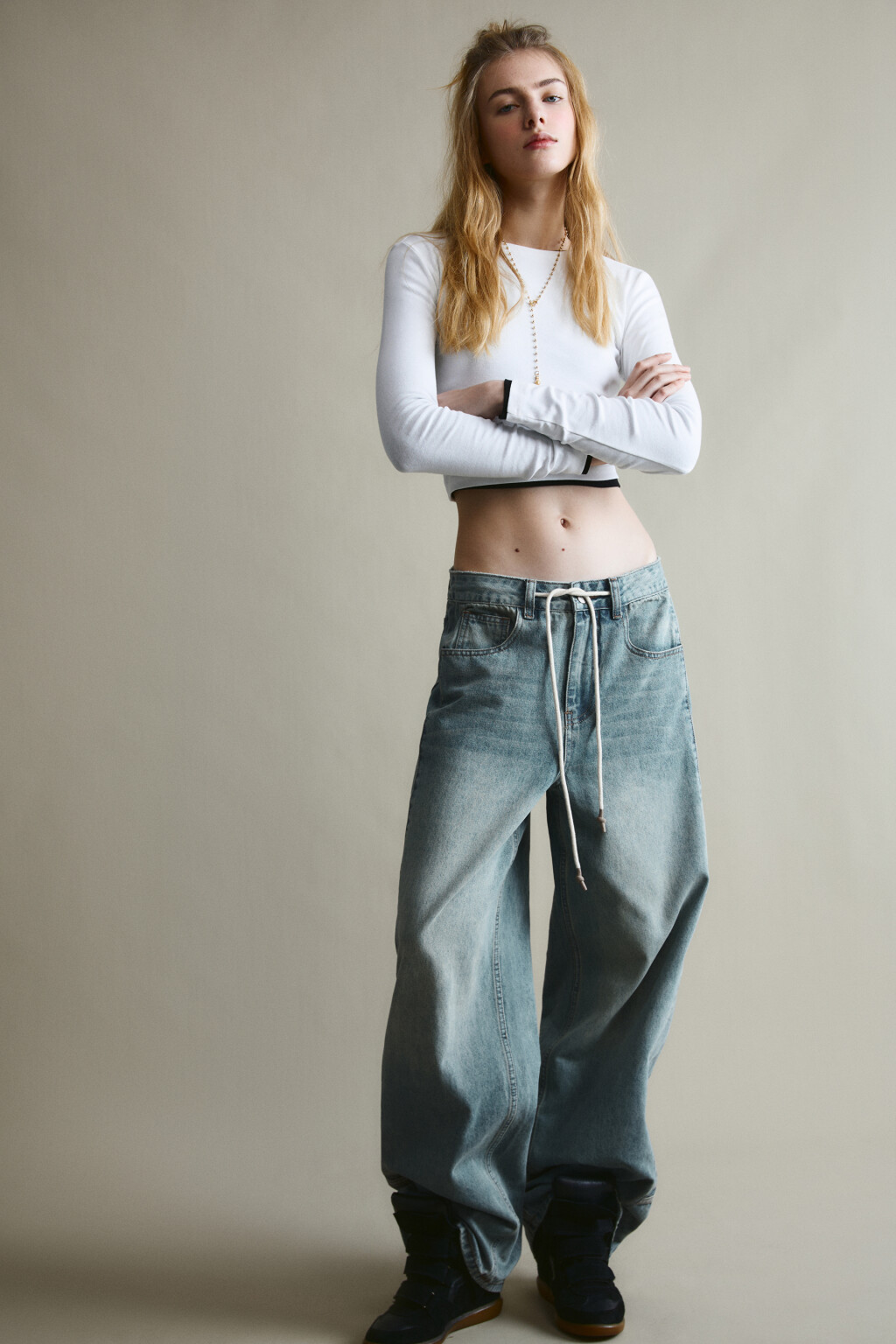 Джинсы baggy fit с декоративными швами и завязками - цвет темный тинт - 1