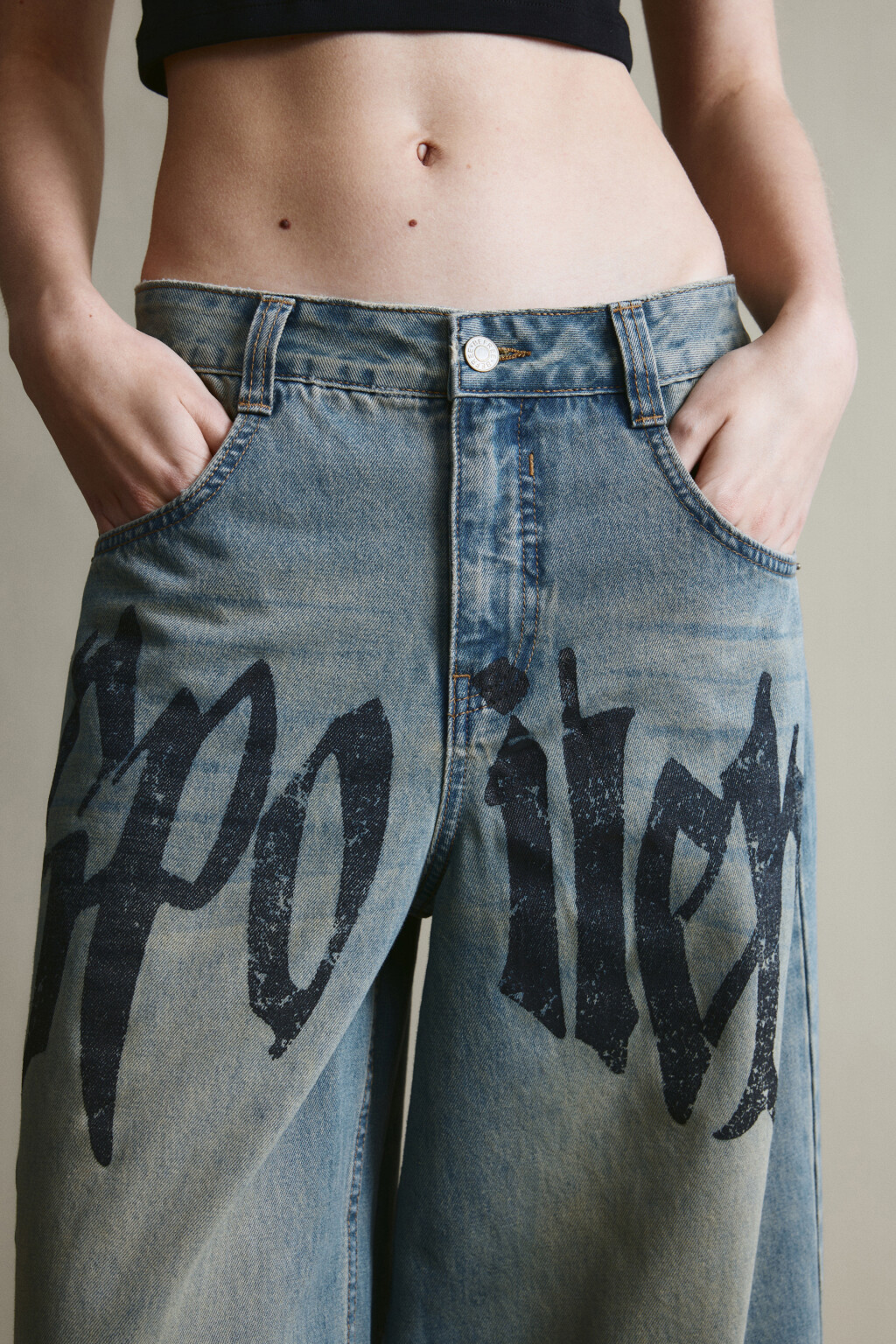 Джинсы baggy fit с принтом - цвет синий - 5