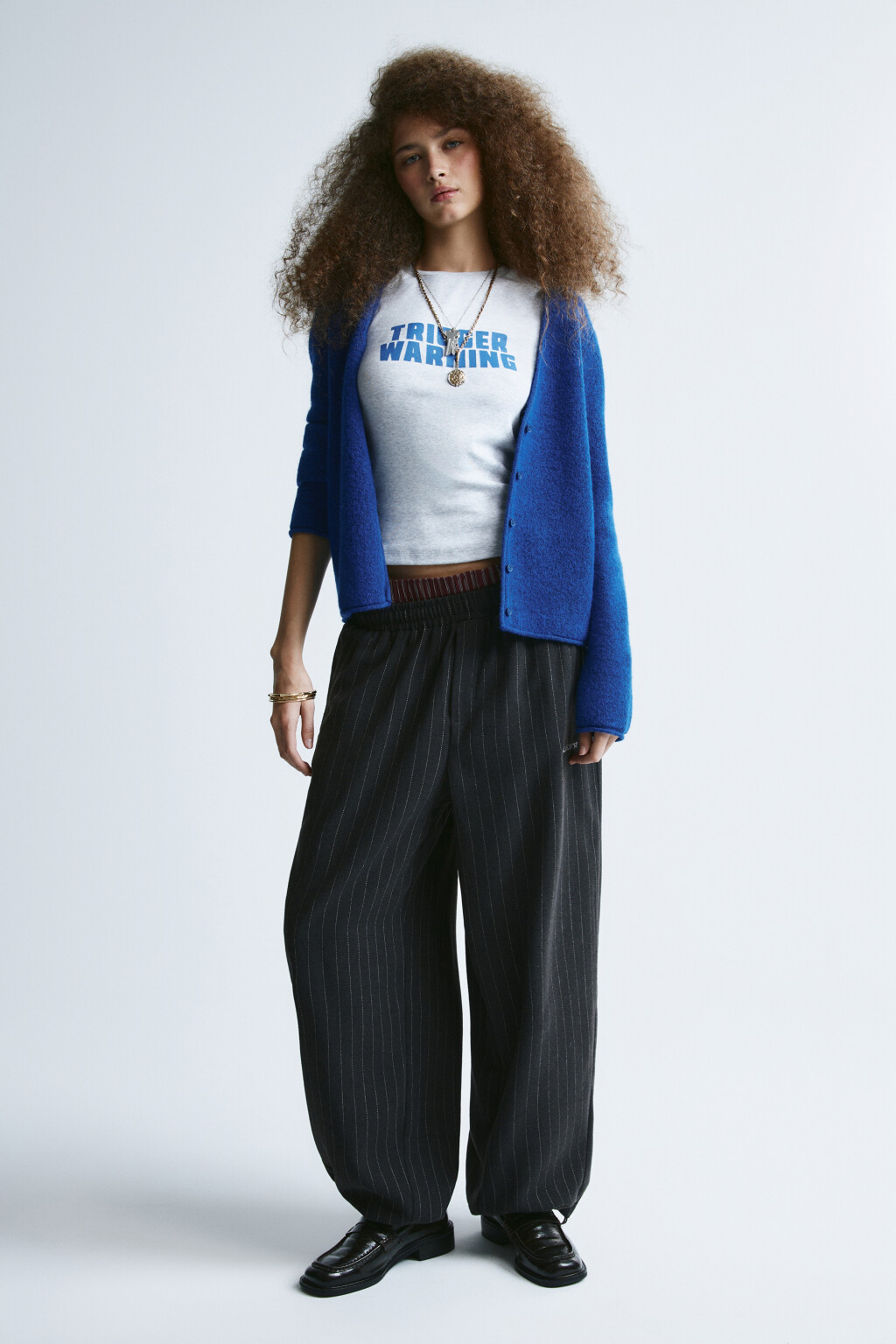 Брюки широкие в полосочку - цвет черный - 4