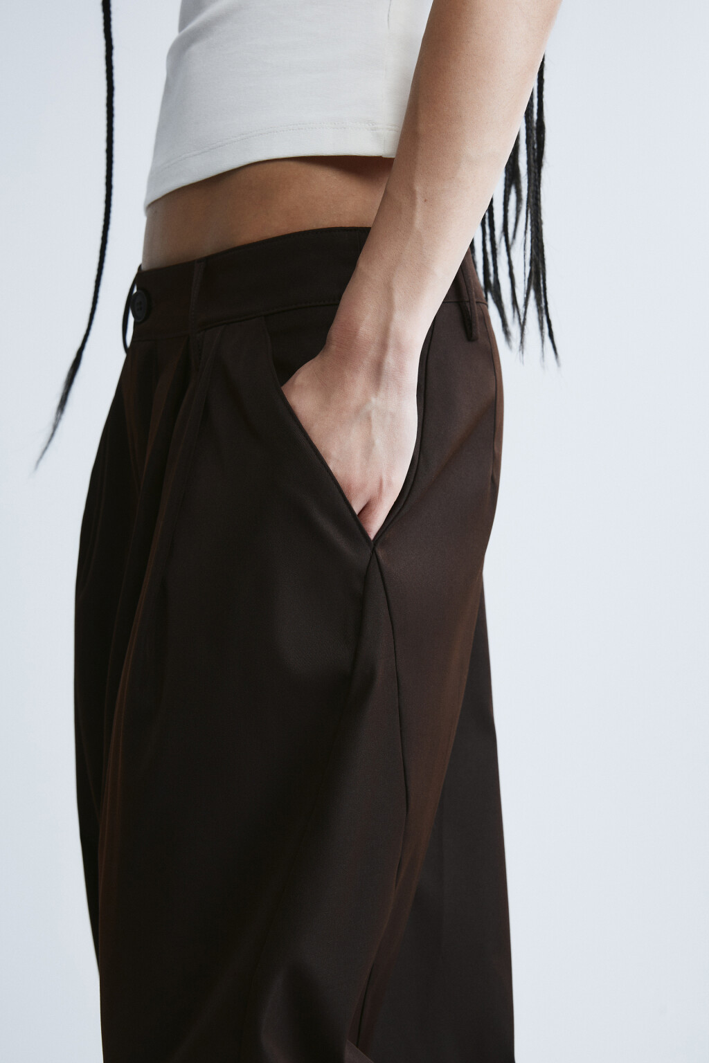 Брюки barrel fit из костюмной ткани - цвет коричневый - 6