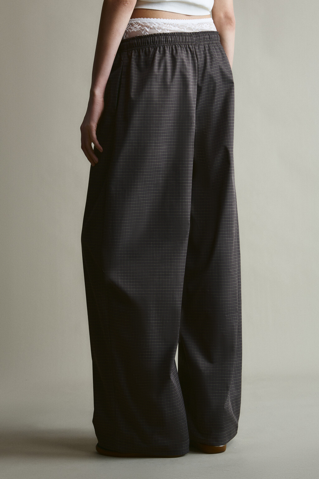 брюки трикотажные на завязка в клетку с кружевом - цвет мультиколор - 3