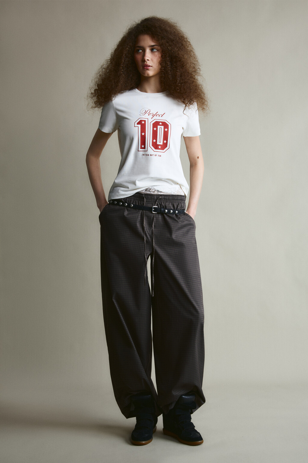 брюки трикотажные на завязка в клетку с кружевом - цвет мультиколор - 4