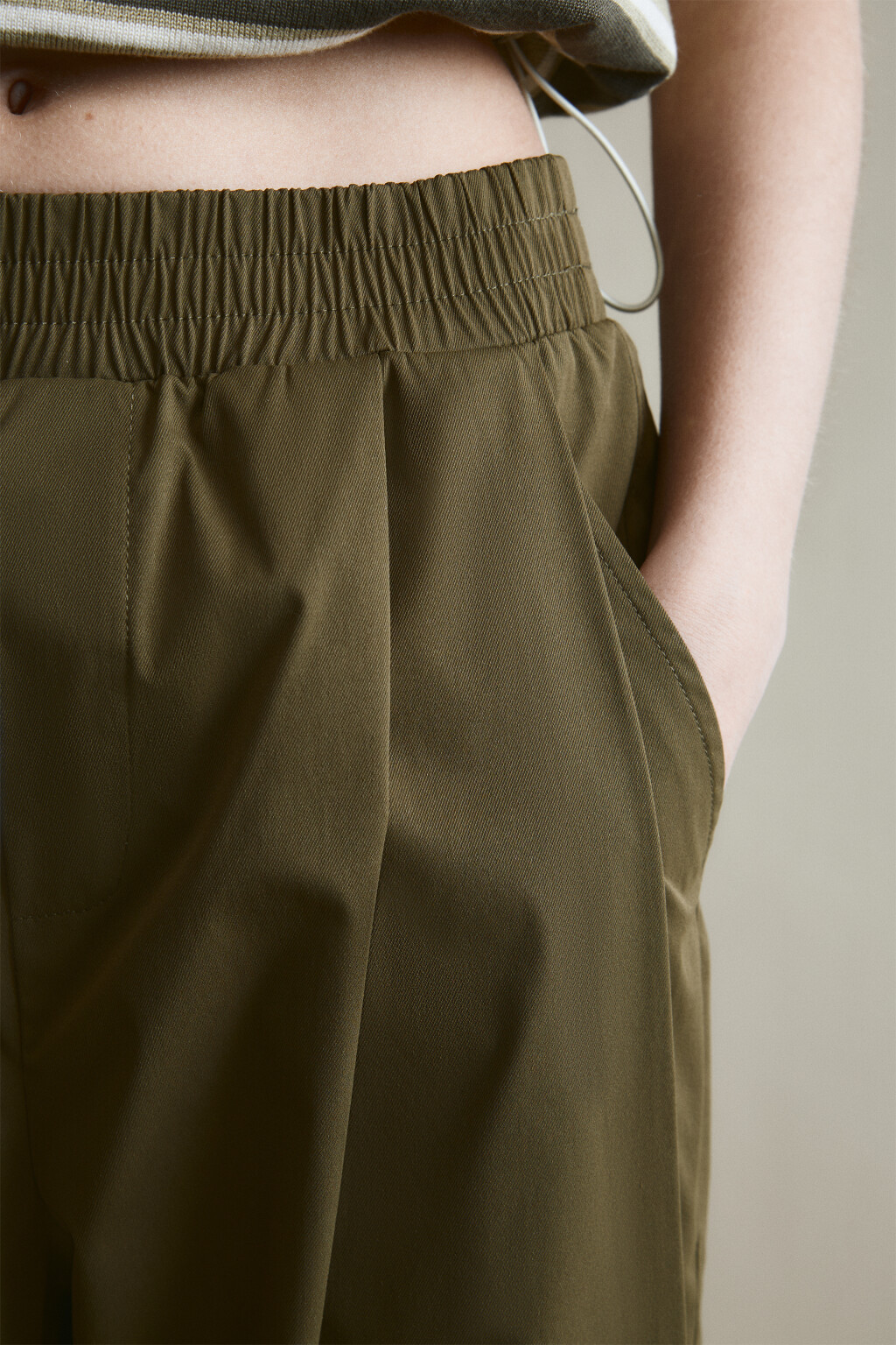 Брюки barrel fit со средней посадкой - цвет зеленый - 7