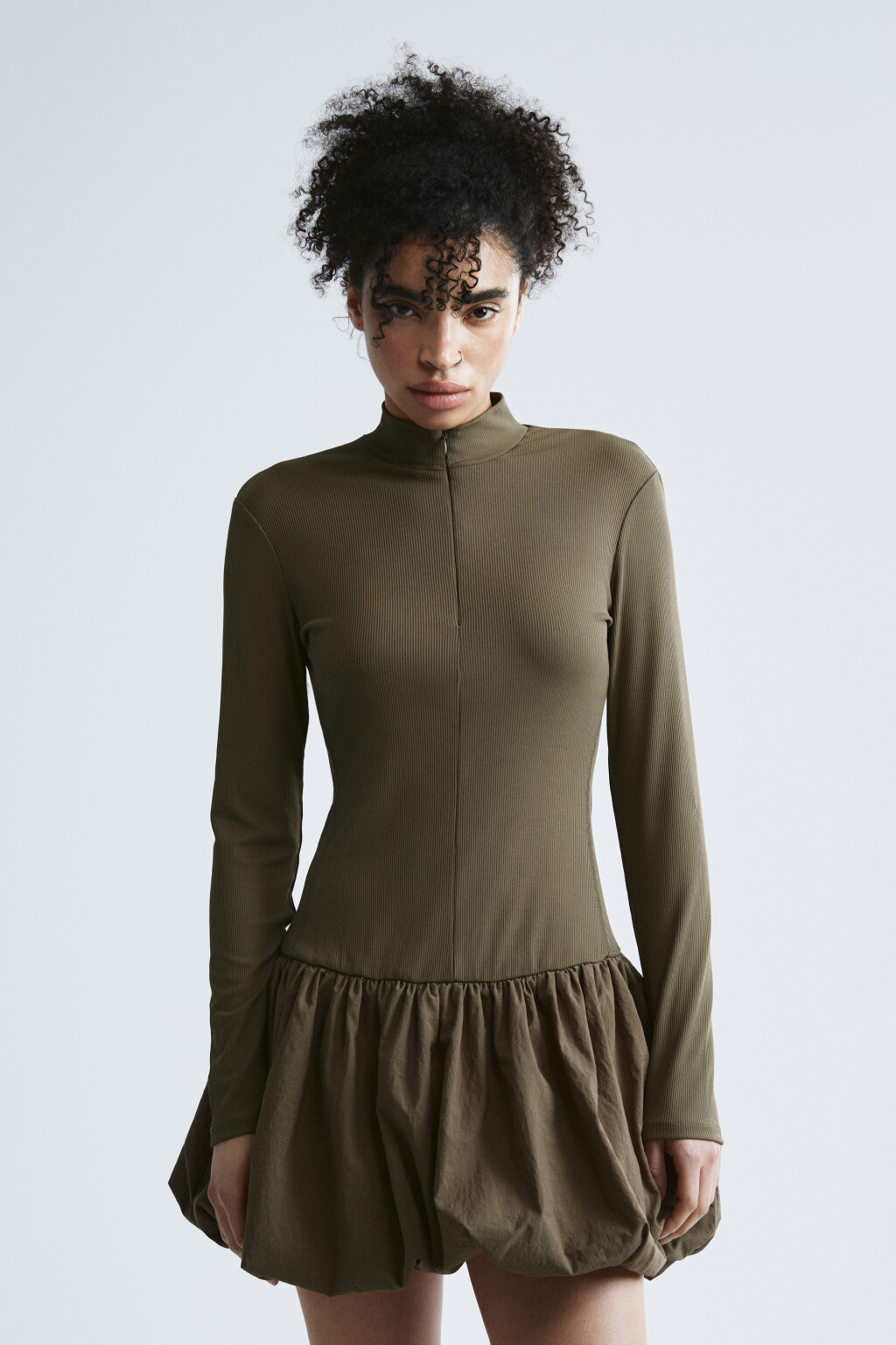 Платье в рубчик с юбкой-баллон - цвет зеленый - 3