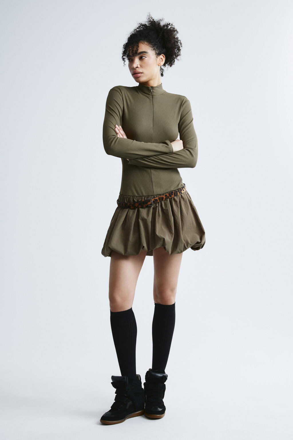 Платье в рубчик с юбкой-баллон - цвет зеленый - 5