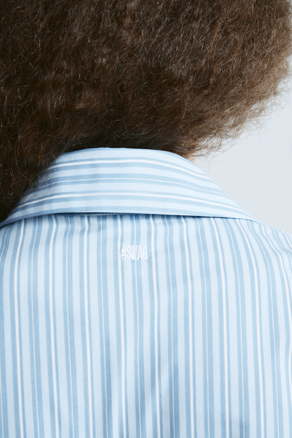 Рубашка приталенная в полосочку - цвет голубой - 7