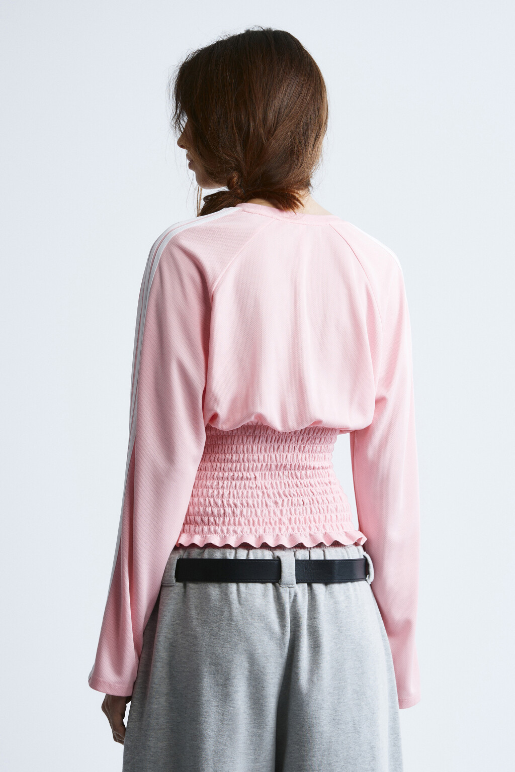 Лонгслив-джерси с декоративной сборкой - цвет розовый - 4