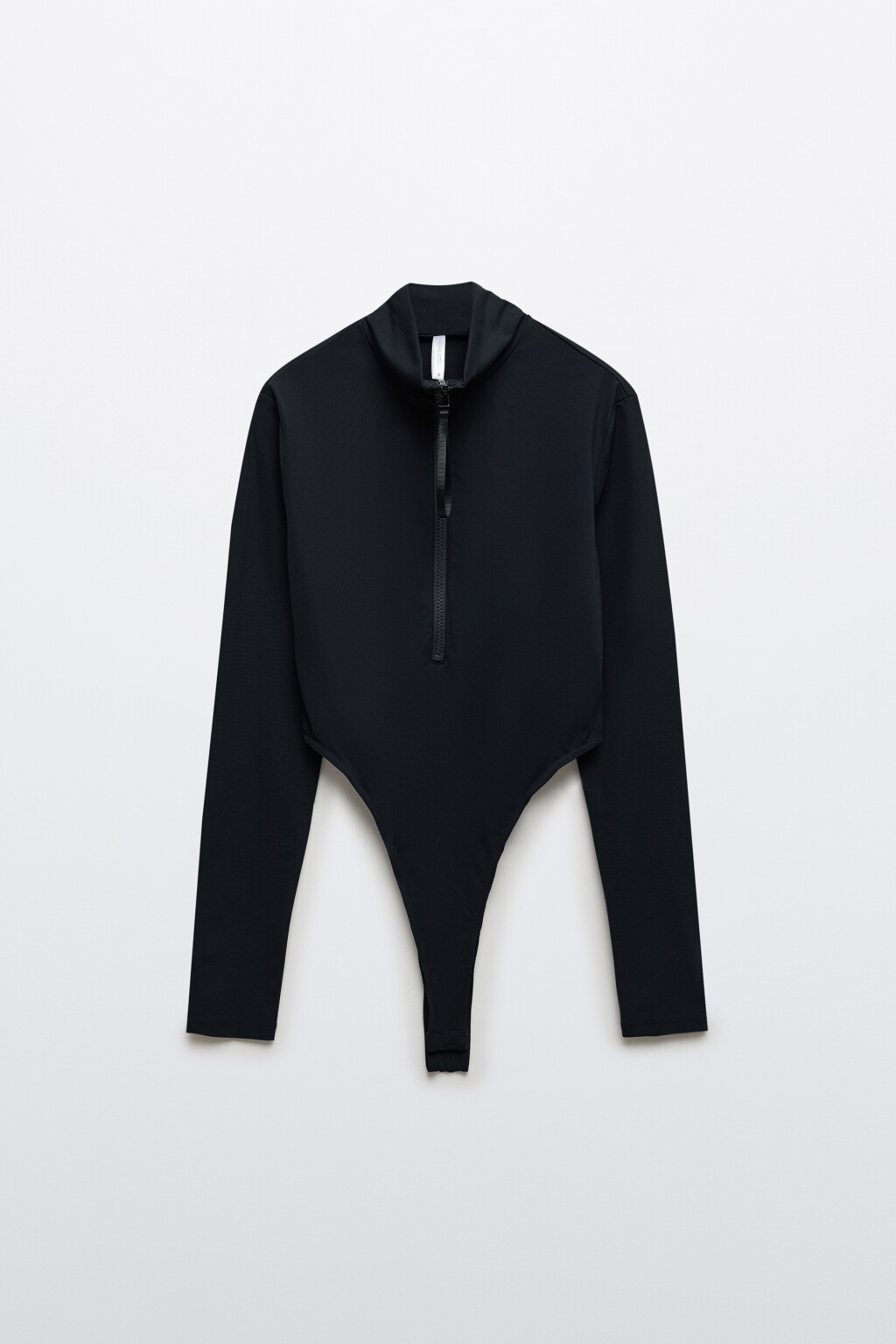 Блузка-боди с высокими вырезами и воротником-стойкой - цвет черный - 1