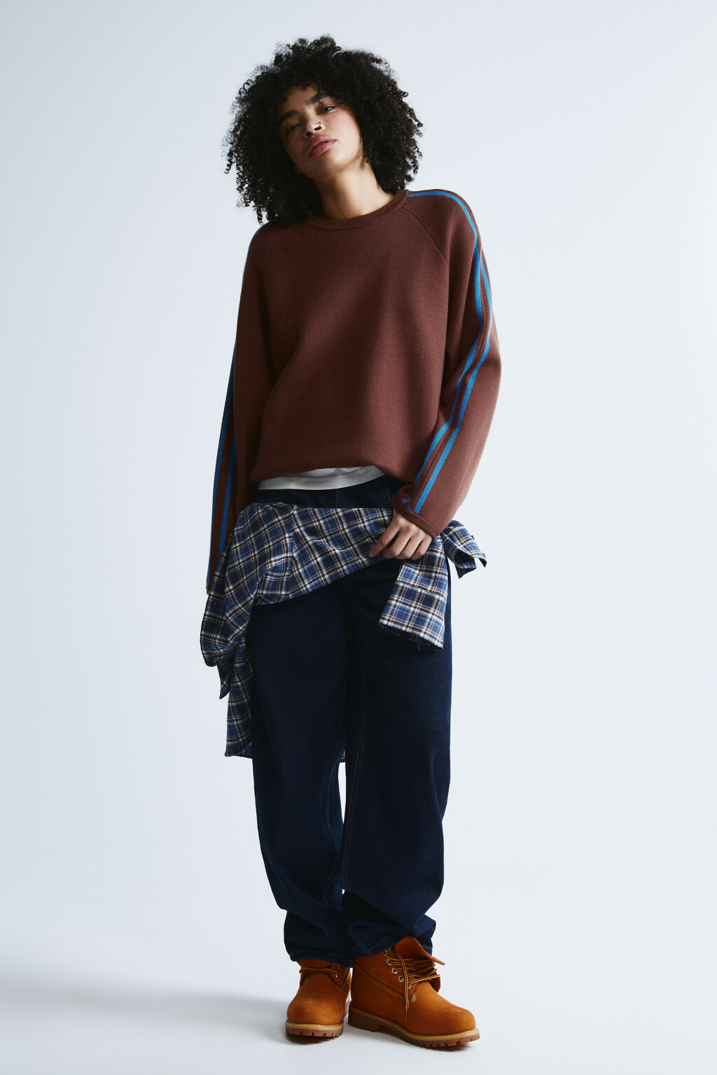 Джемпер вязаный с лампасами - цвет коричневый - 5