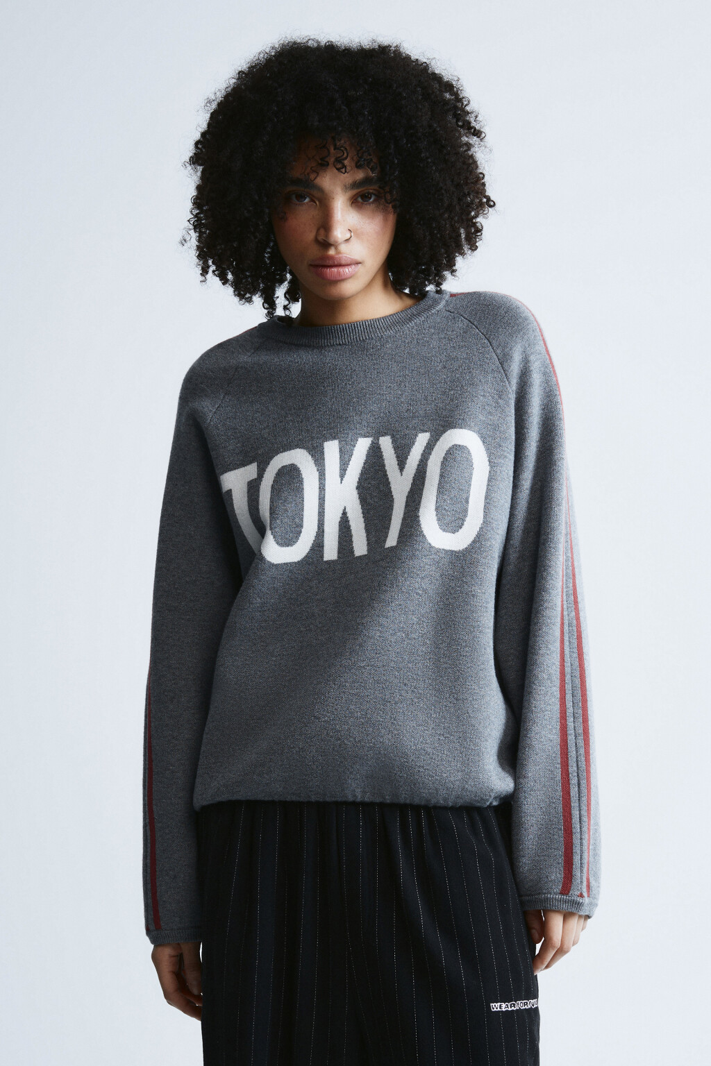 Джемпер вязаный с лампасами - цвет серый - 3