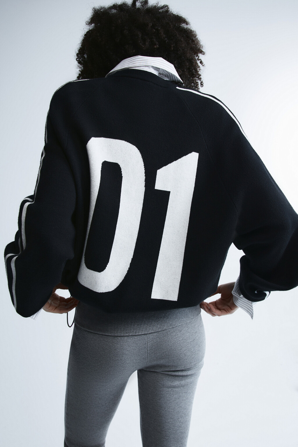 Джемпер вязаный с лампасами - цвет черный - 3