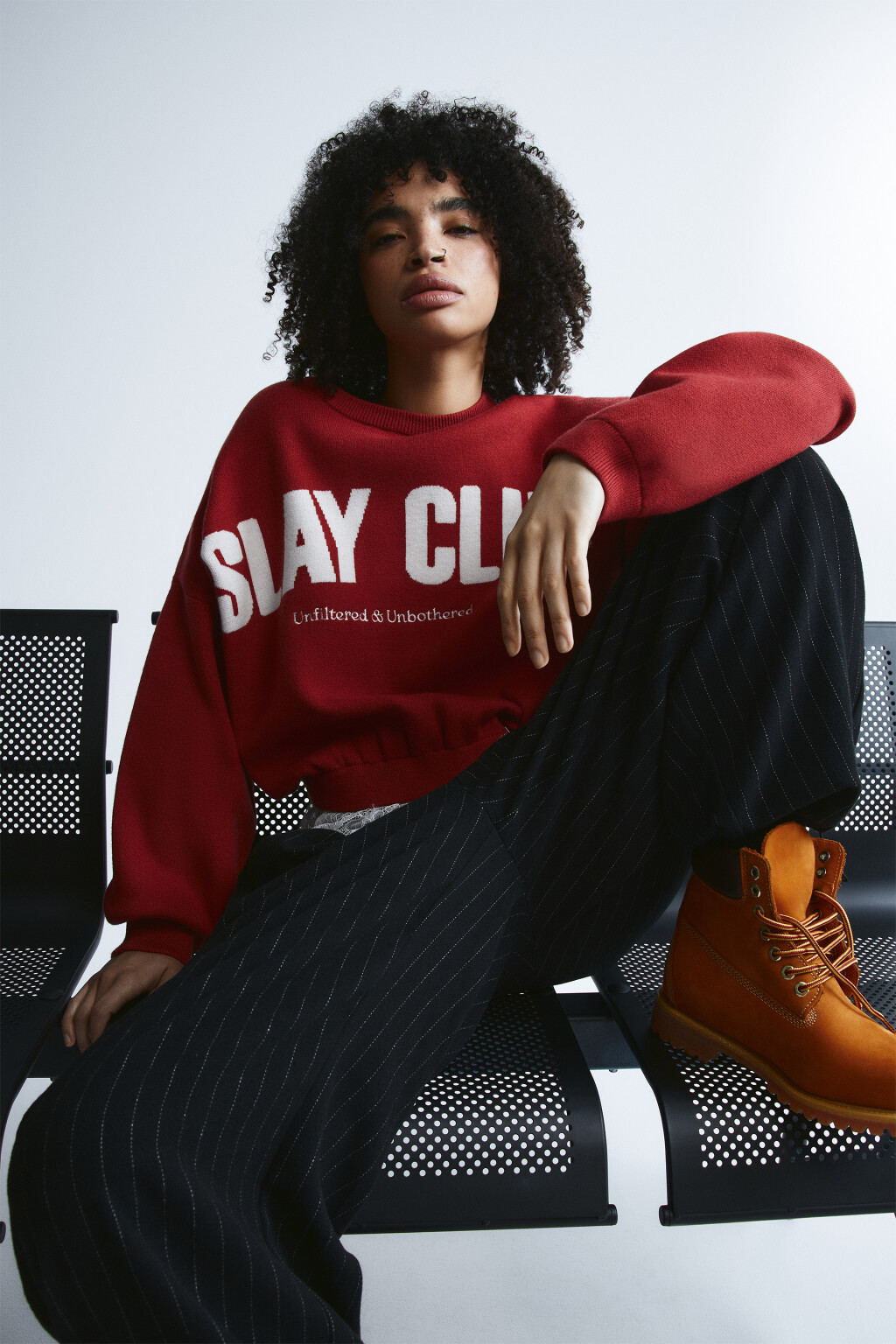 Джемпер вязаный с надписью и кружевом - цвет красный - 1