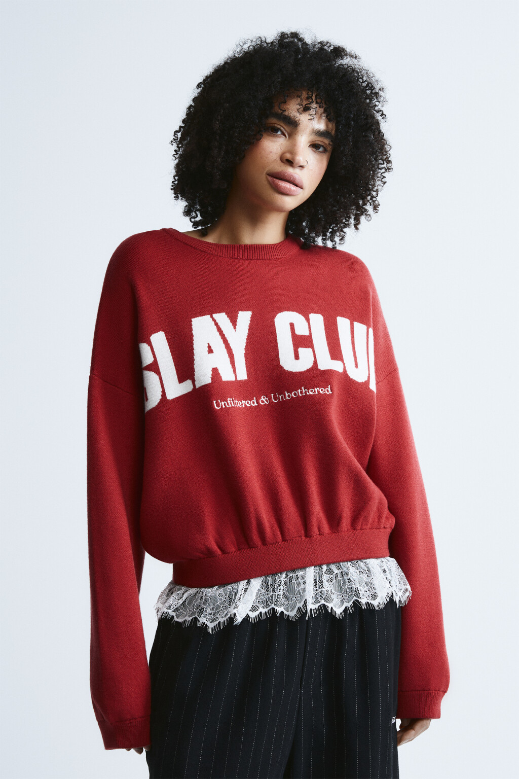 Джемпер вязаный с надписью и кружевом - цвет красный - 2