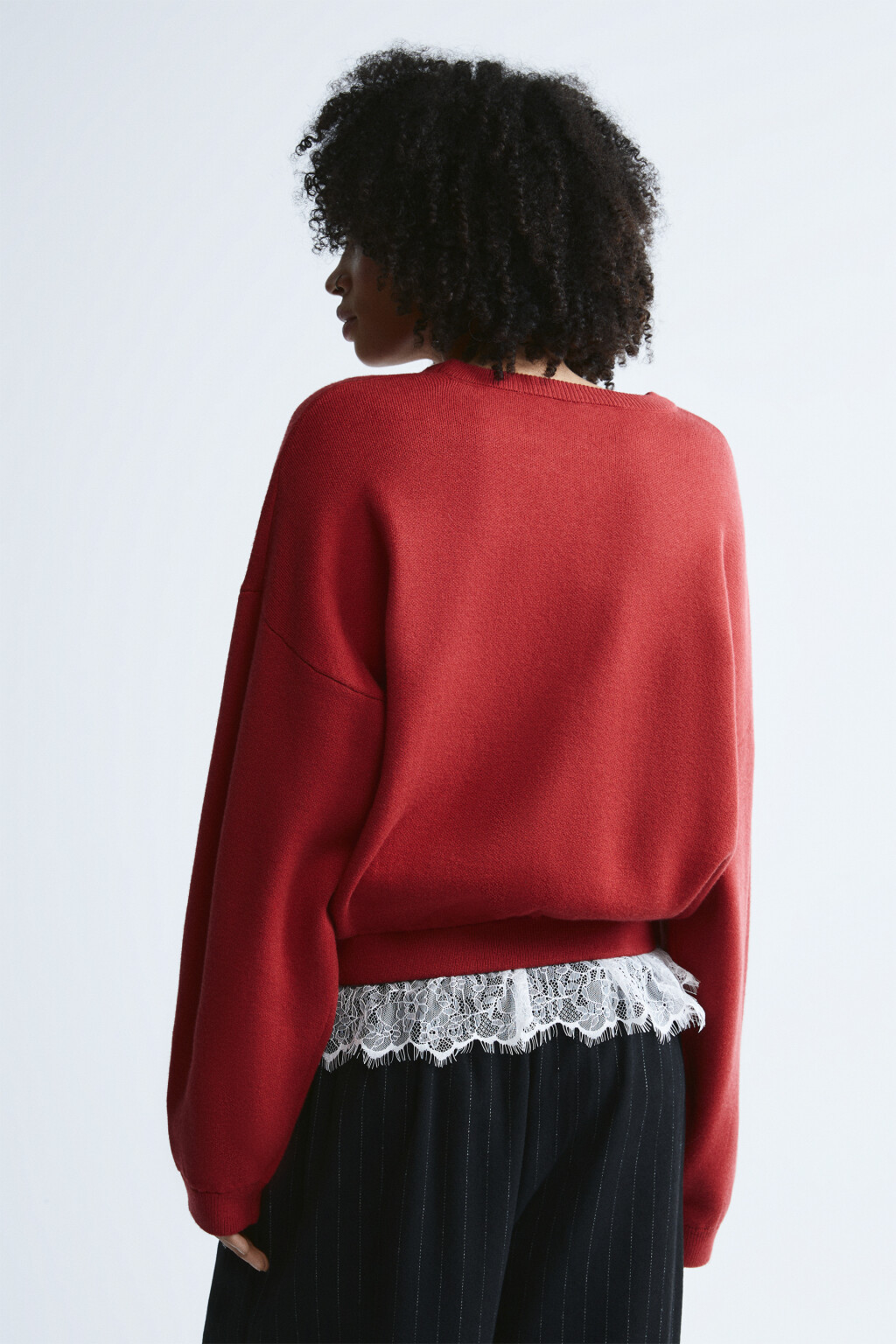 Джемпер вязаный с надписью и кружевом - цвет красный - 3