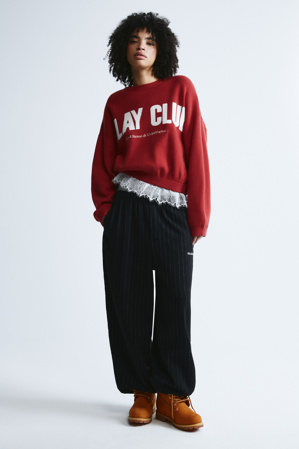 Джемпер вязаный с надписью и кружевом - цвет красный - 4