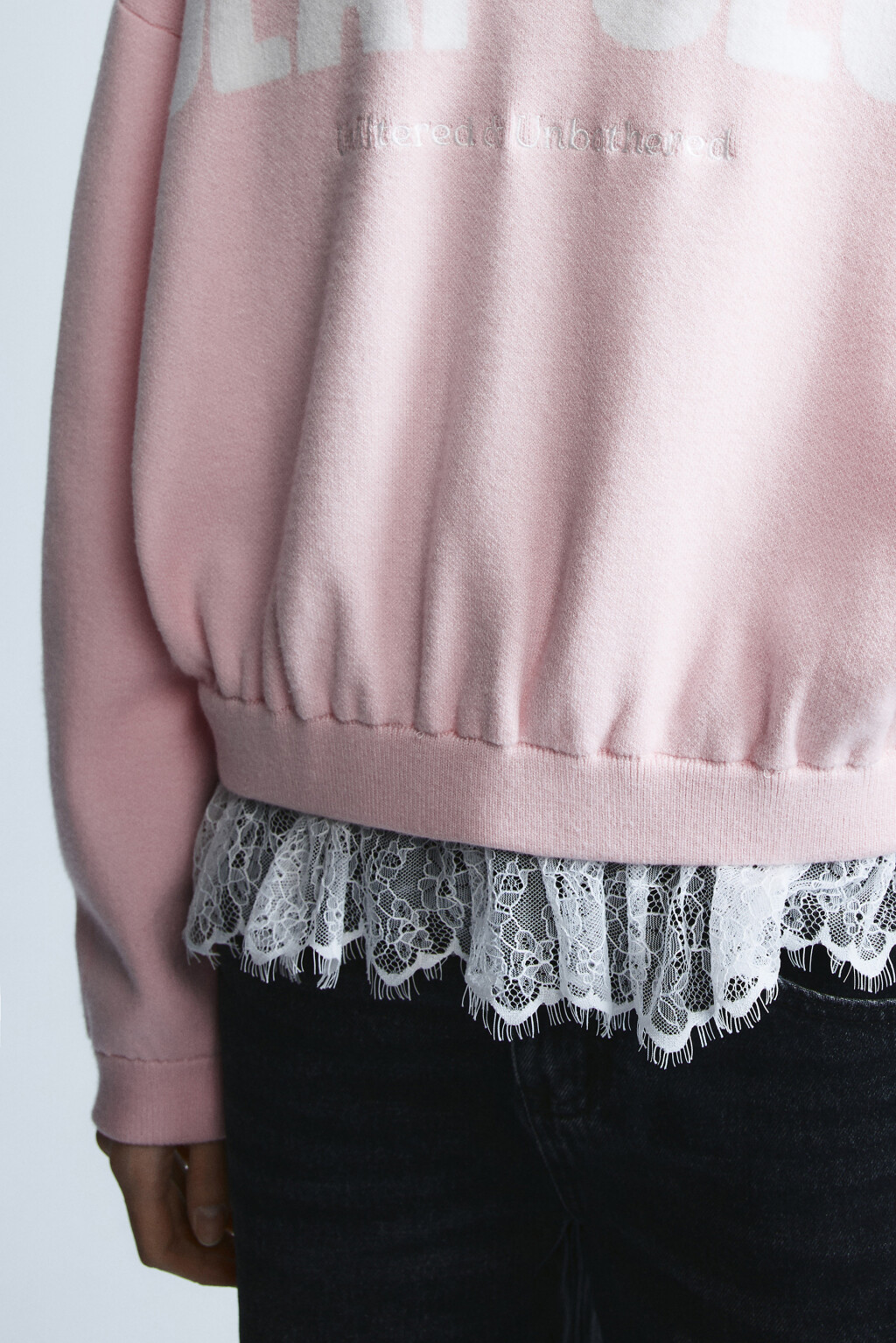 Джемпер вязаный с надписью и кружевом - цвет розовый - 7
