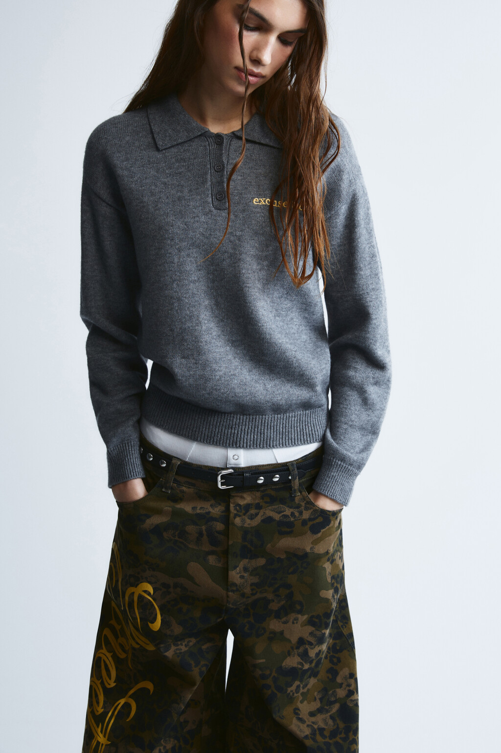 Джемпер вязаный с вышивкой - цвет серый - 2