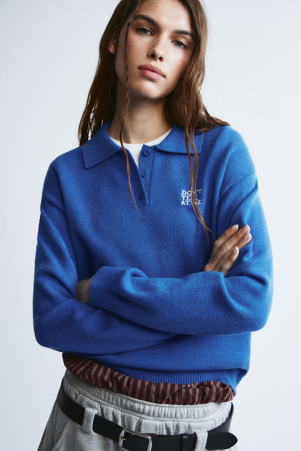 Джемпер вязаный с вышивкой - цвет синий - 1