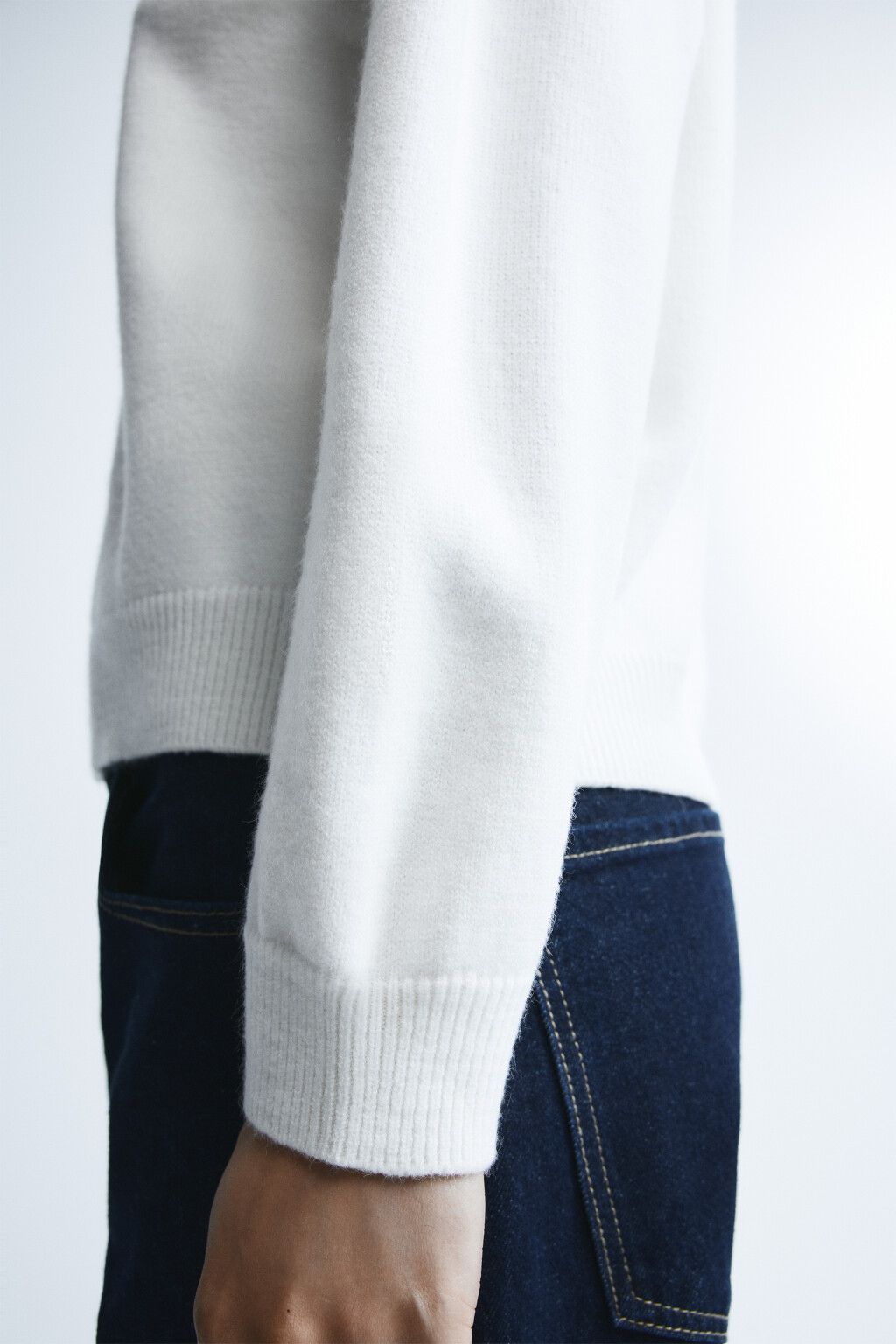 Джемпер вязаный с вышивкой - цвет молочный - 7