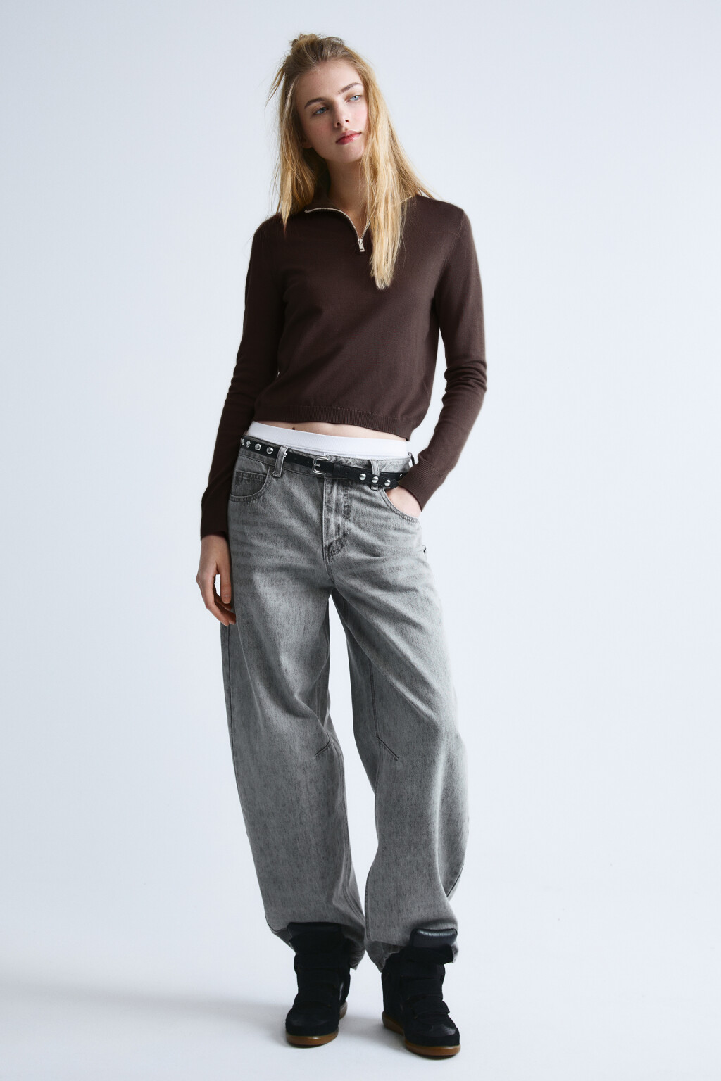 Джемпер вязаный с вортником-стойкой - цвет коричневый - 3