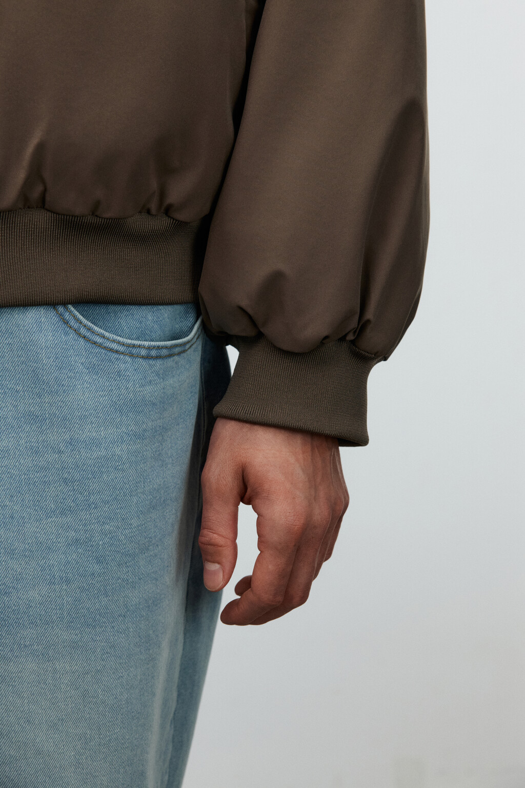 Куртка-бомбер свободная с трикотажным воротником - цвет коричневый - 7