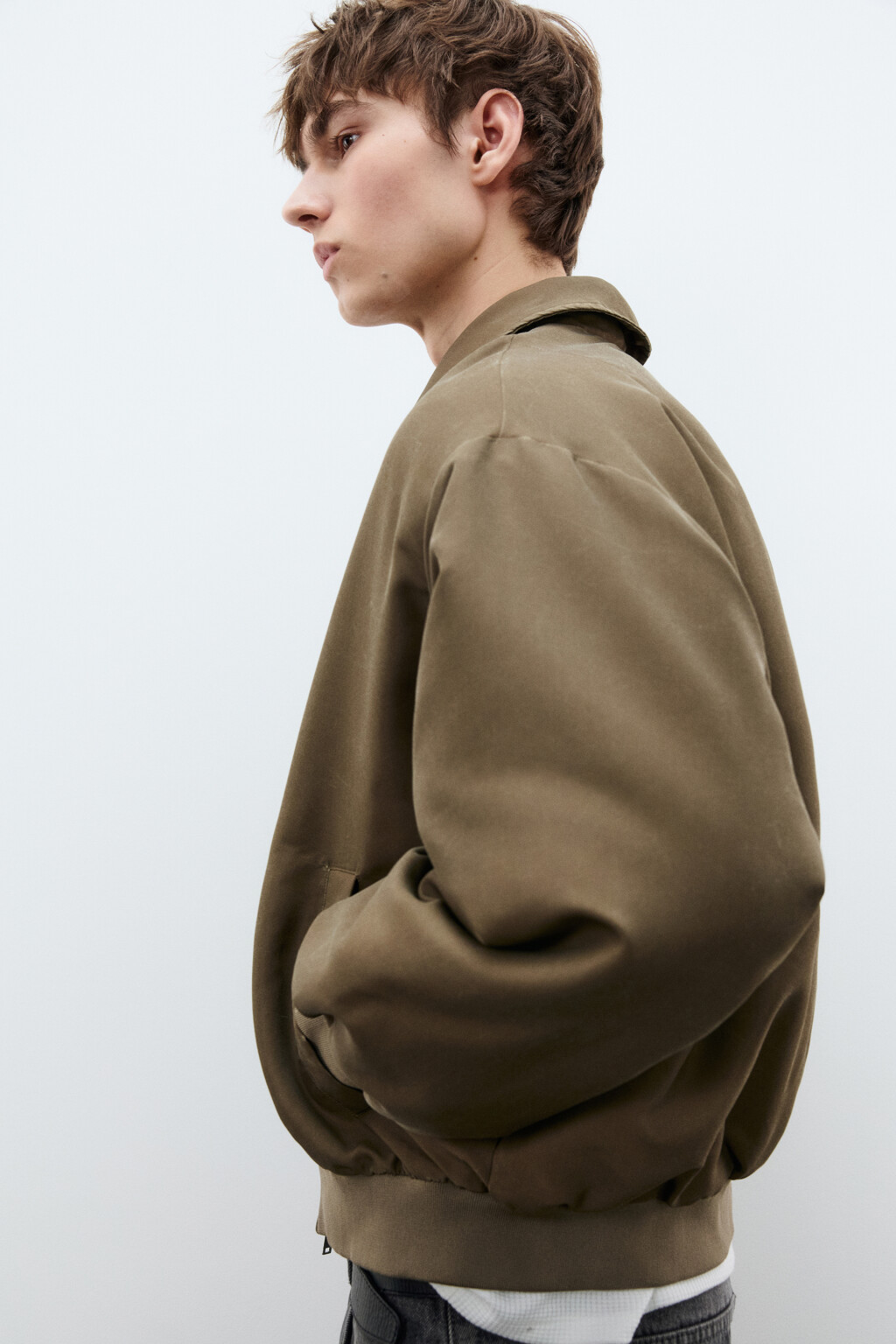 Куртка-бомбер с отложным воротником утепленная - цвет коричневый - 1