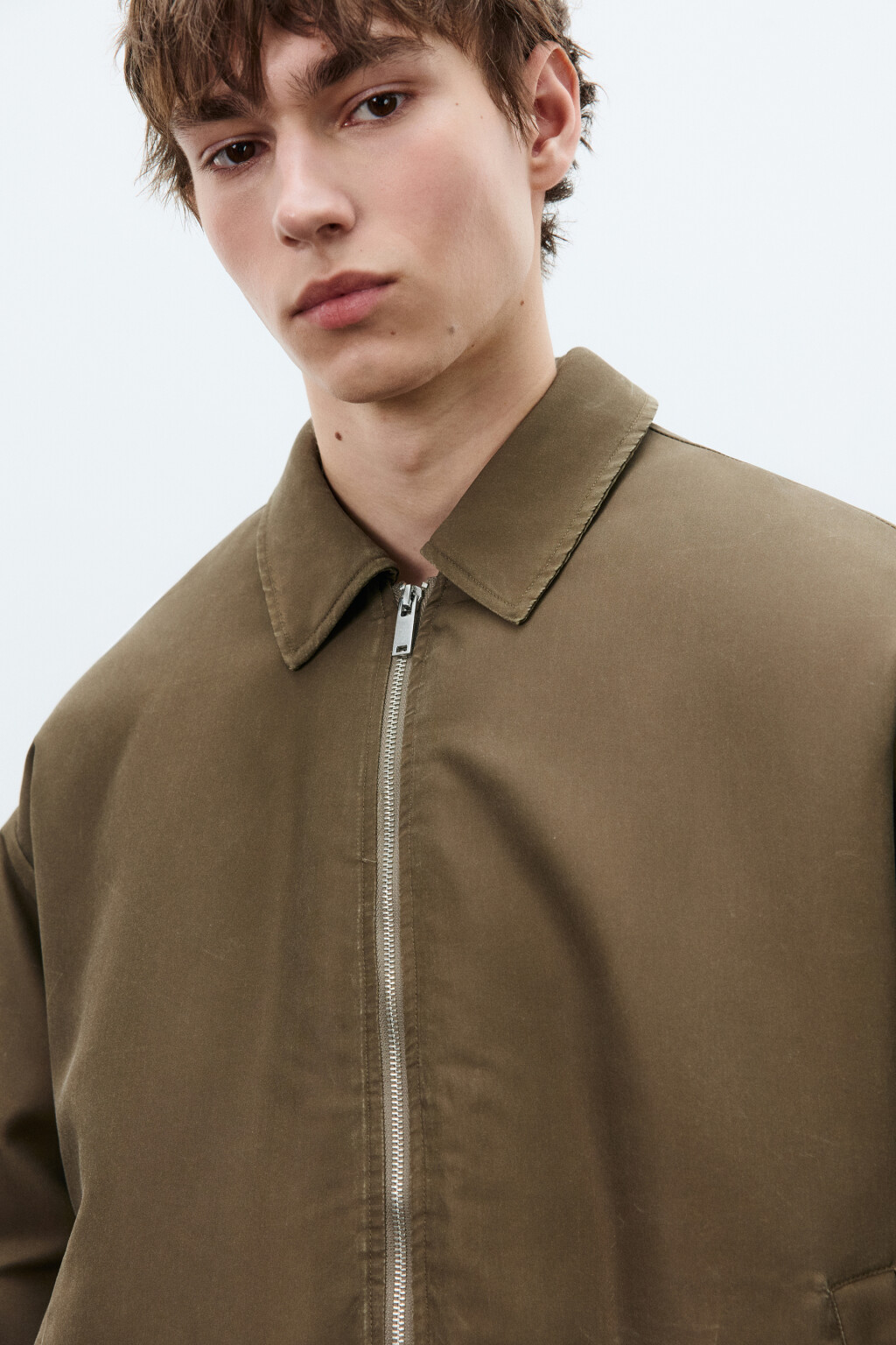 Куртка-бомбер с отложным воротником утепленная - цвет коричневый - 7