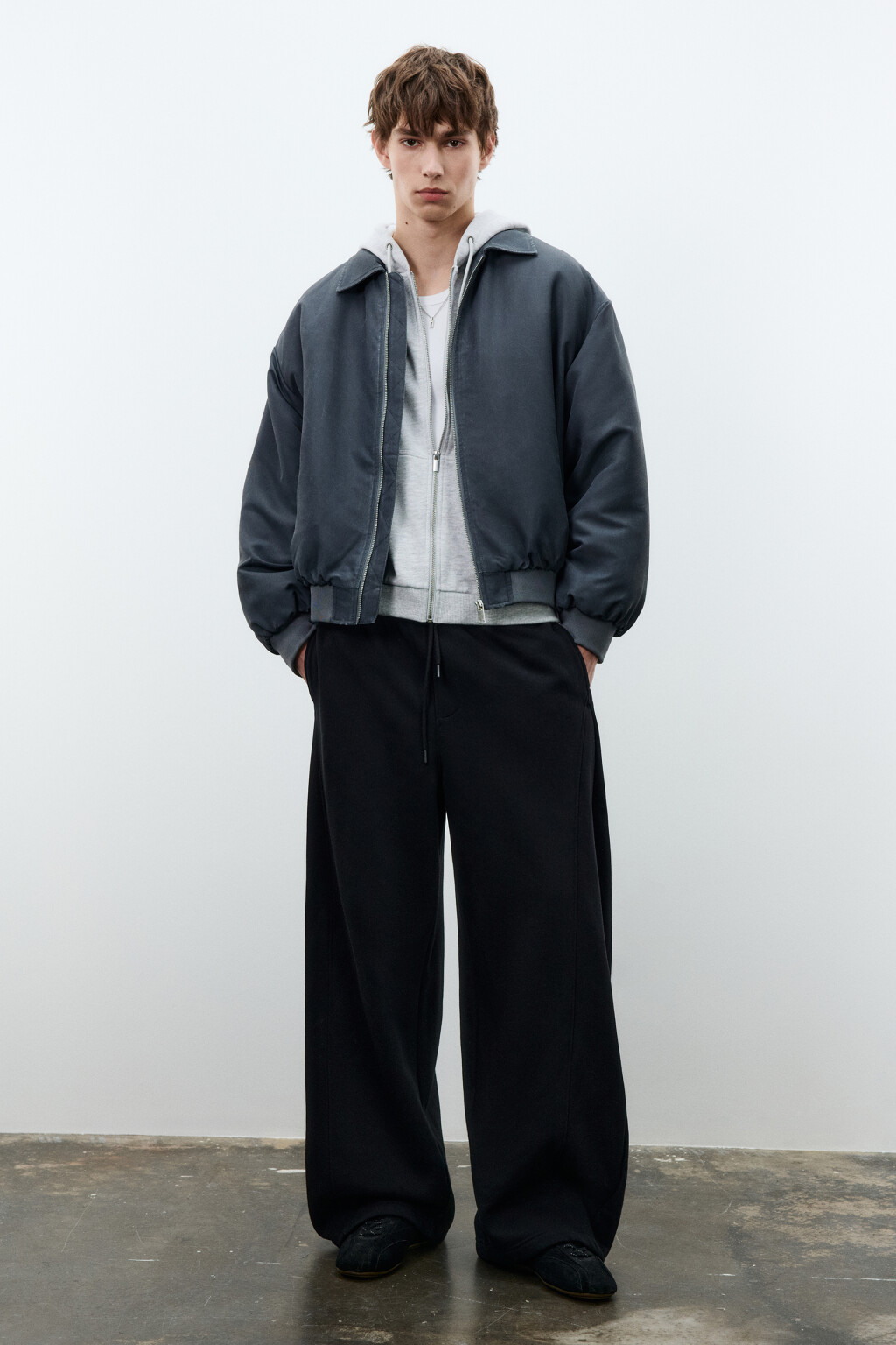 Куртка-бомбер с отложным воротником утепленная - цвет серый - 4