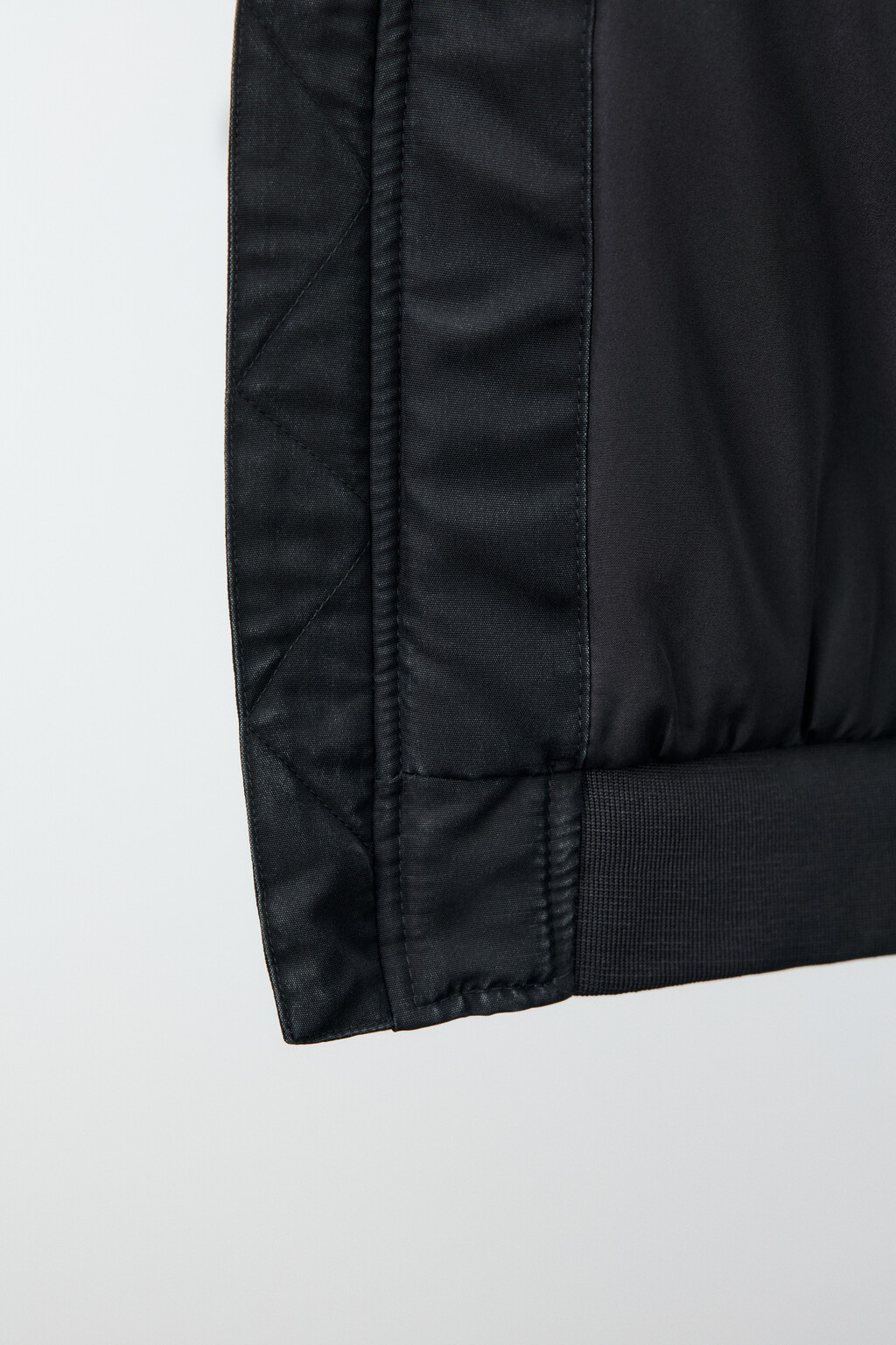 Куртка-бомбер с отложным воротником утепленная - цвет черный - 8