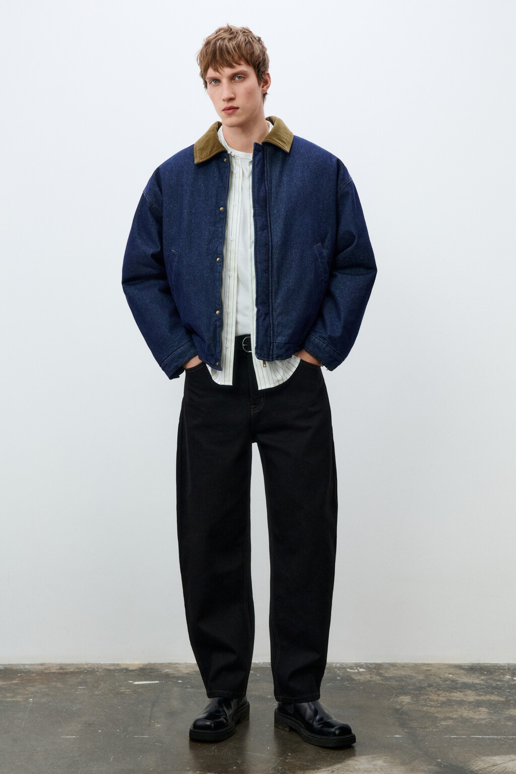 Куртка-бомбер джинсовая с отложным воротником - цвет синий - 4