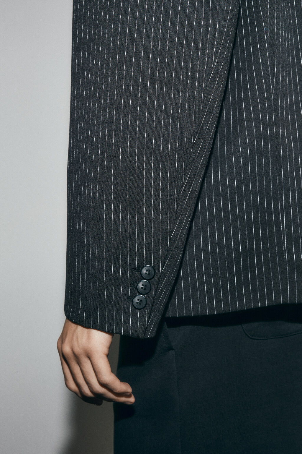 Пиджак прямой из костюмной ткани в полоску - цвет черный - 6