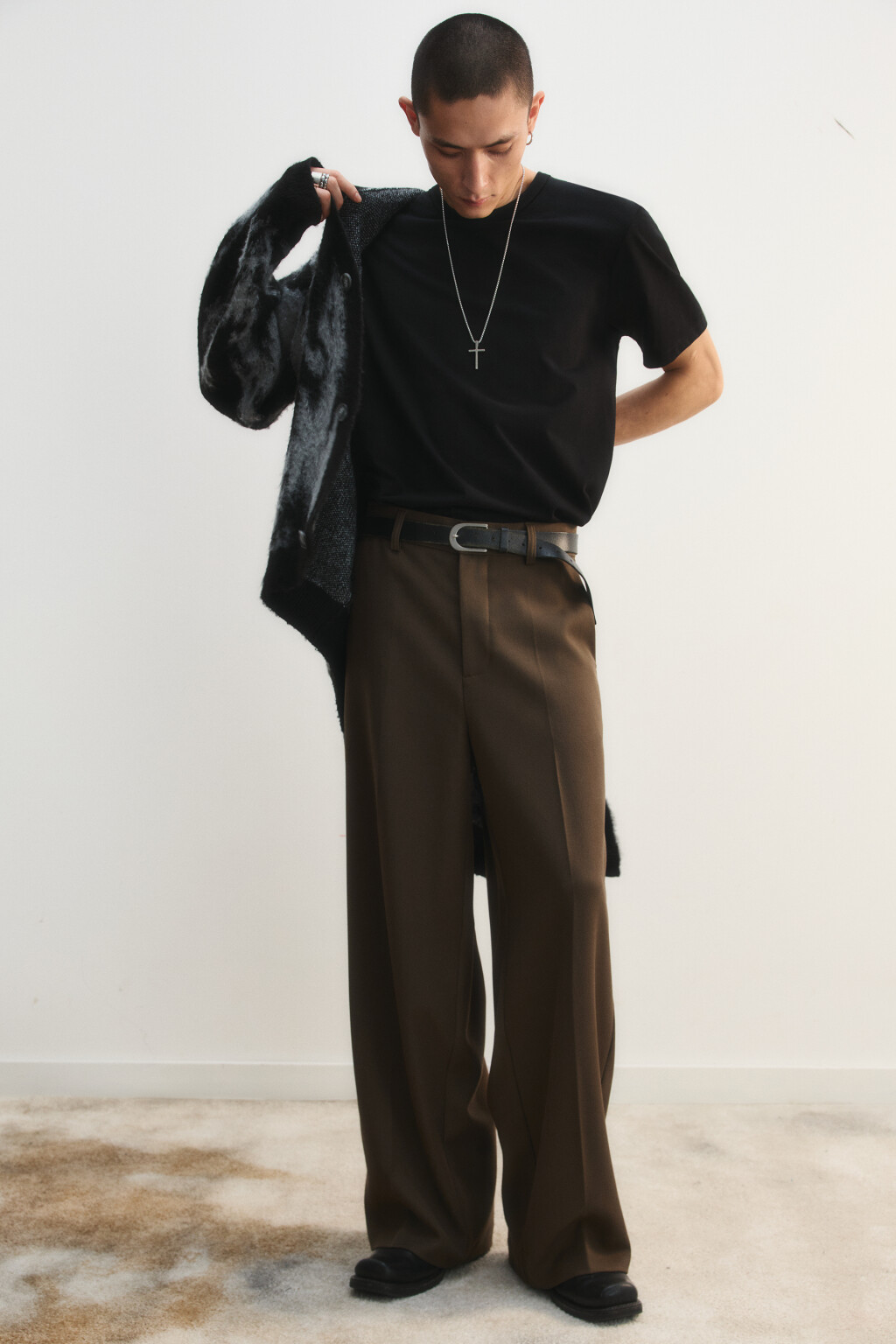 Брюки широкие со стрелками - цвет зеленый - 3