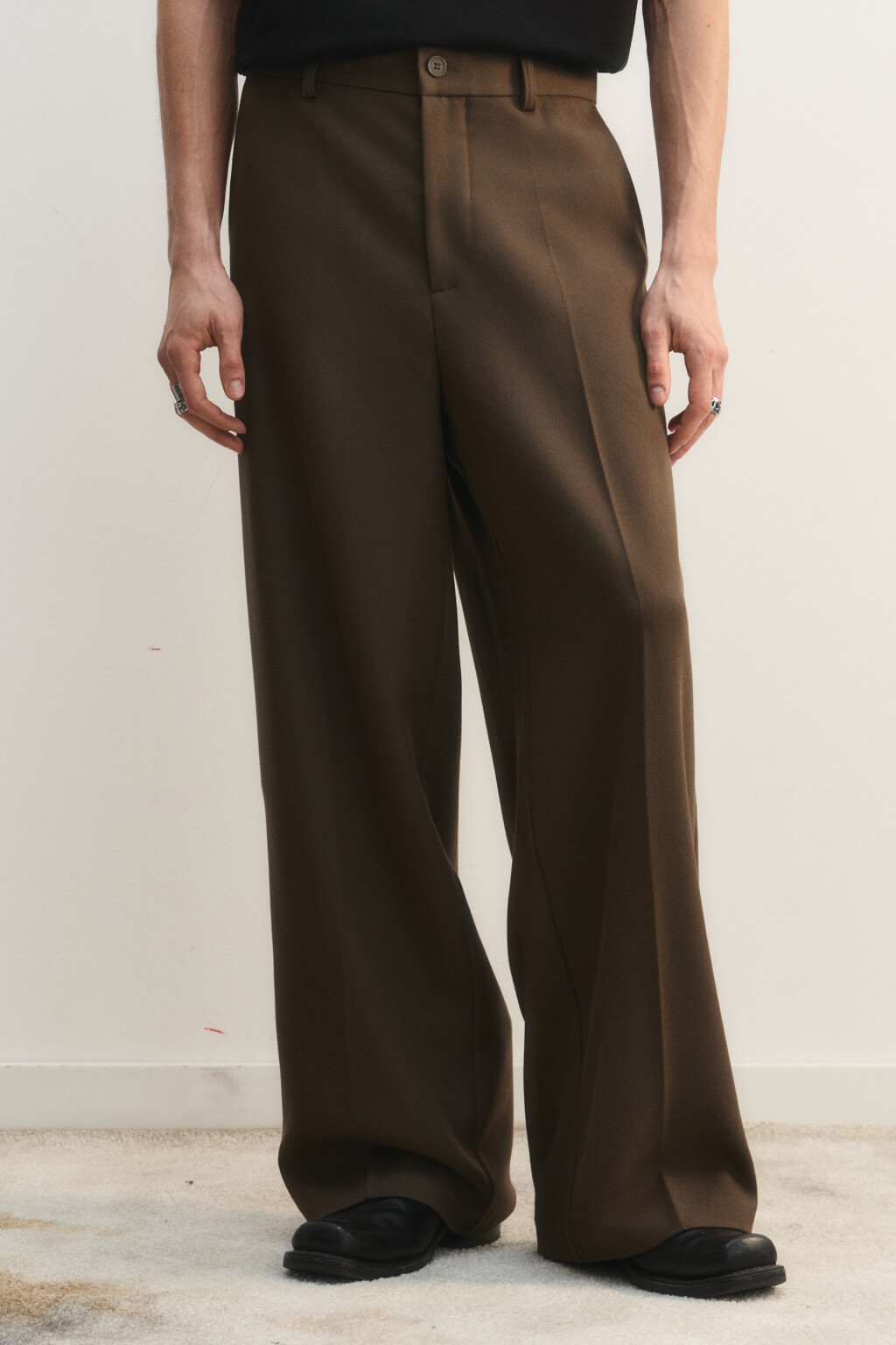 Брюки широкие со стрелками - цвет зеленый - 4