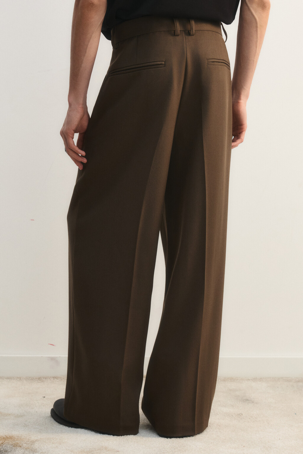 Брюки широкие со стрелками - цвет зеленый - 5