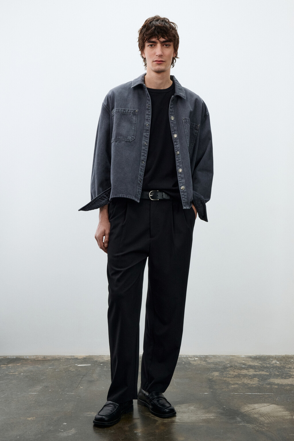 Брюки прямые из костюмной ткани - цвет черный - 4